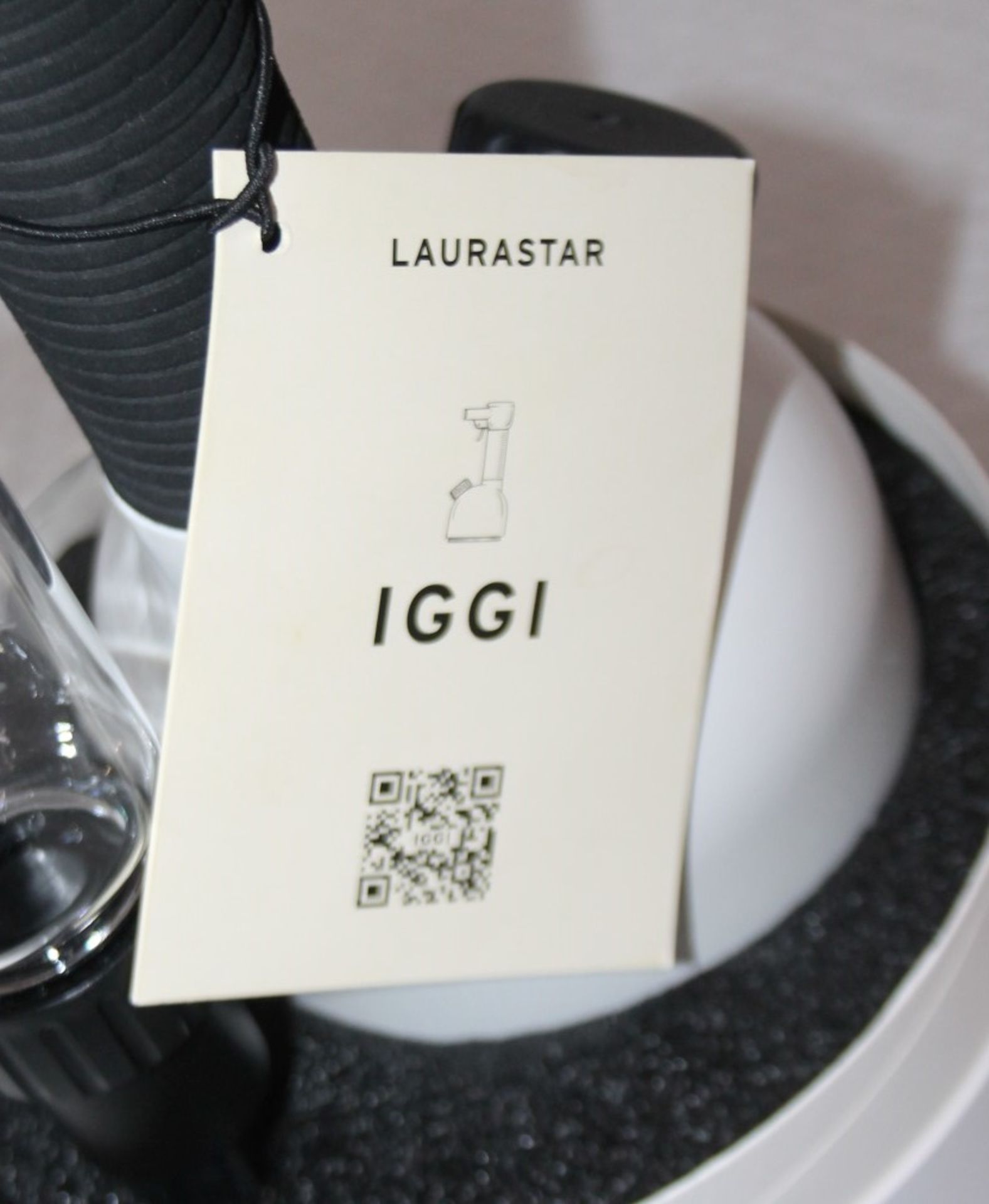 1 x LAURASTAR Iggi Steamer In White - Original Price £179.00 - Image 4 of 6