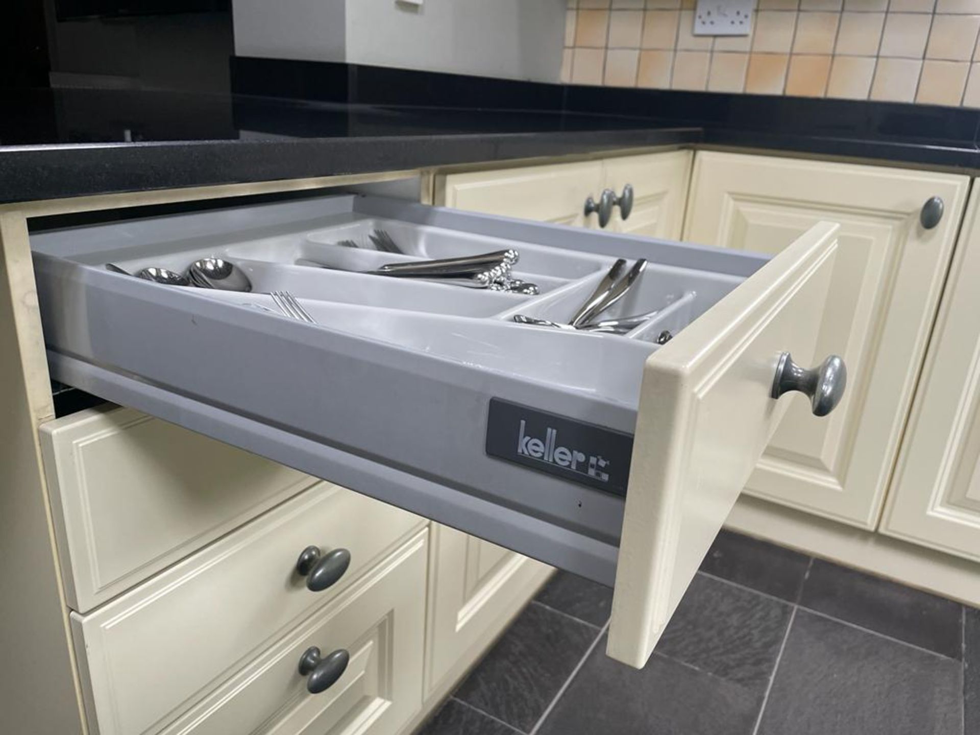 1 x Bespoke Keller Kitchen With Branded Appliances - From An Exclusive Property - No VAT On The - Image 82 of 127
