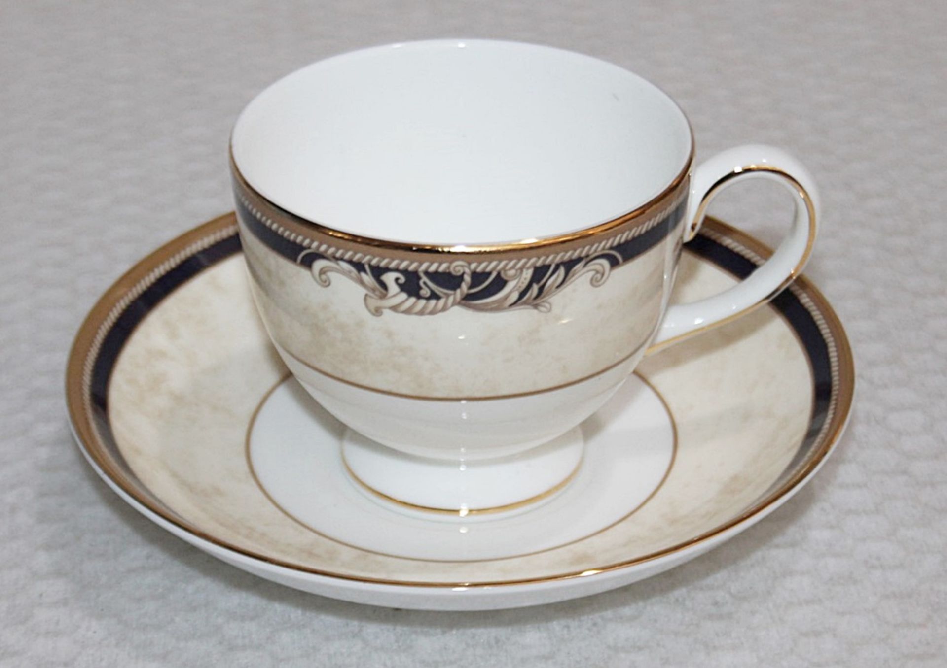 1 x Set of 2 WEDGWOOD 'Cornucopia' Fine Bone China Teacups and Saucers, With 22-Karat Gold Plating - Image 3 of 10