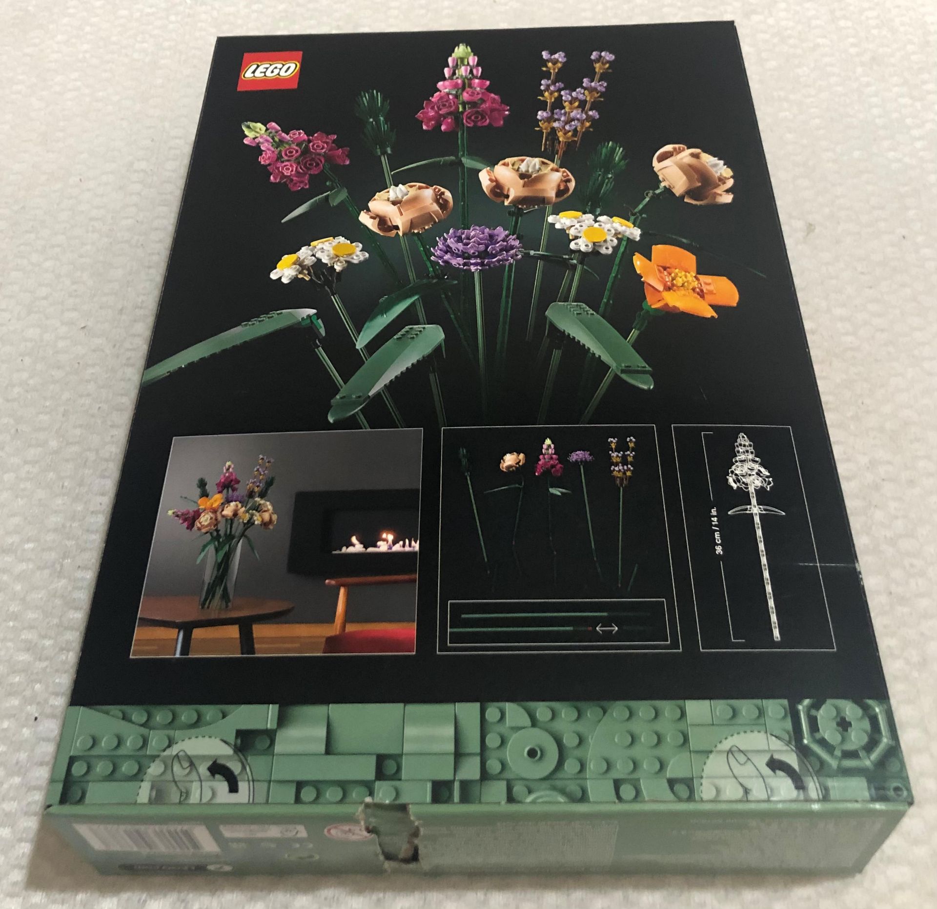 1 x Lego Botanical Collection Flower Bouquet - Model 10280 - New/Boxed - Image 4 of 5