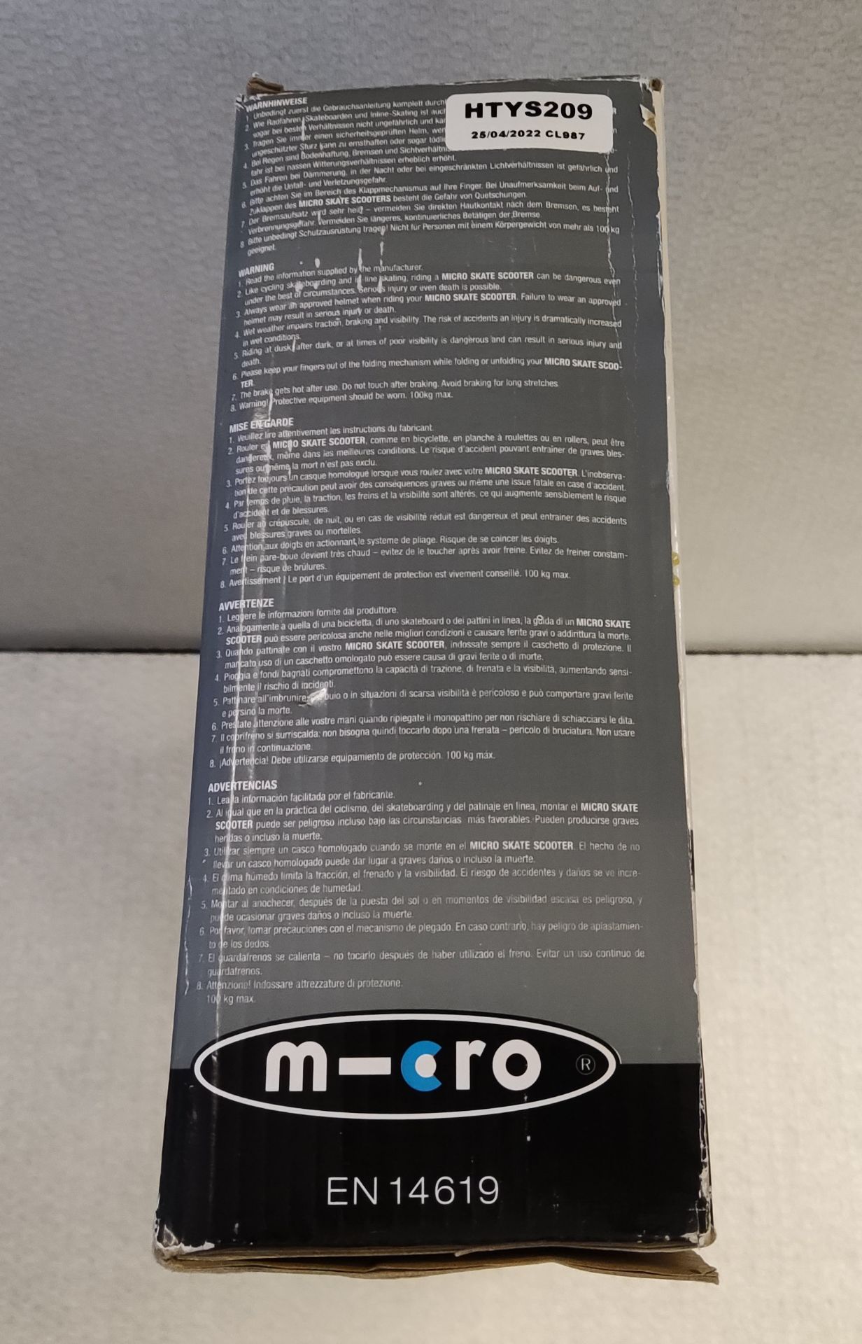 1 x Micro Black Adult Scooter - Model SA0034 - New/Boxed - Image 7 of 8