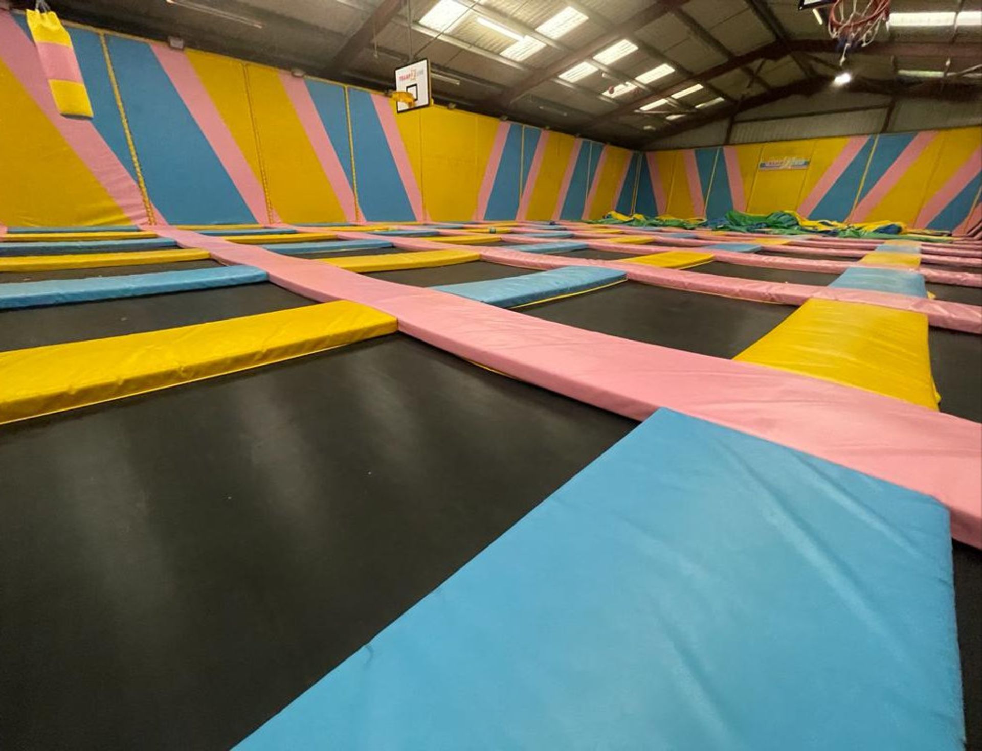 1 x Trampoline Park With Over 40 Interconnected Trampolines, Inflatable Activity Area, Waiting - Image 29 of 99