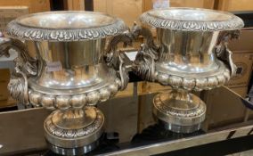 1 x Pair Of Pewter Vases - Size: 450 x 450mm - CL731 - NO VAT ON THE HAMMER - Ref: PSHW357/747 -