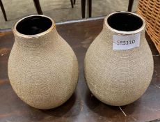 2 x Flower Vases With Textured Finish