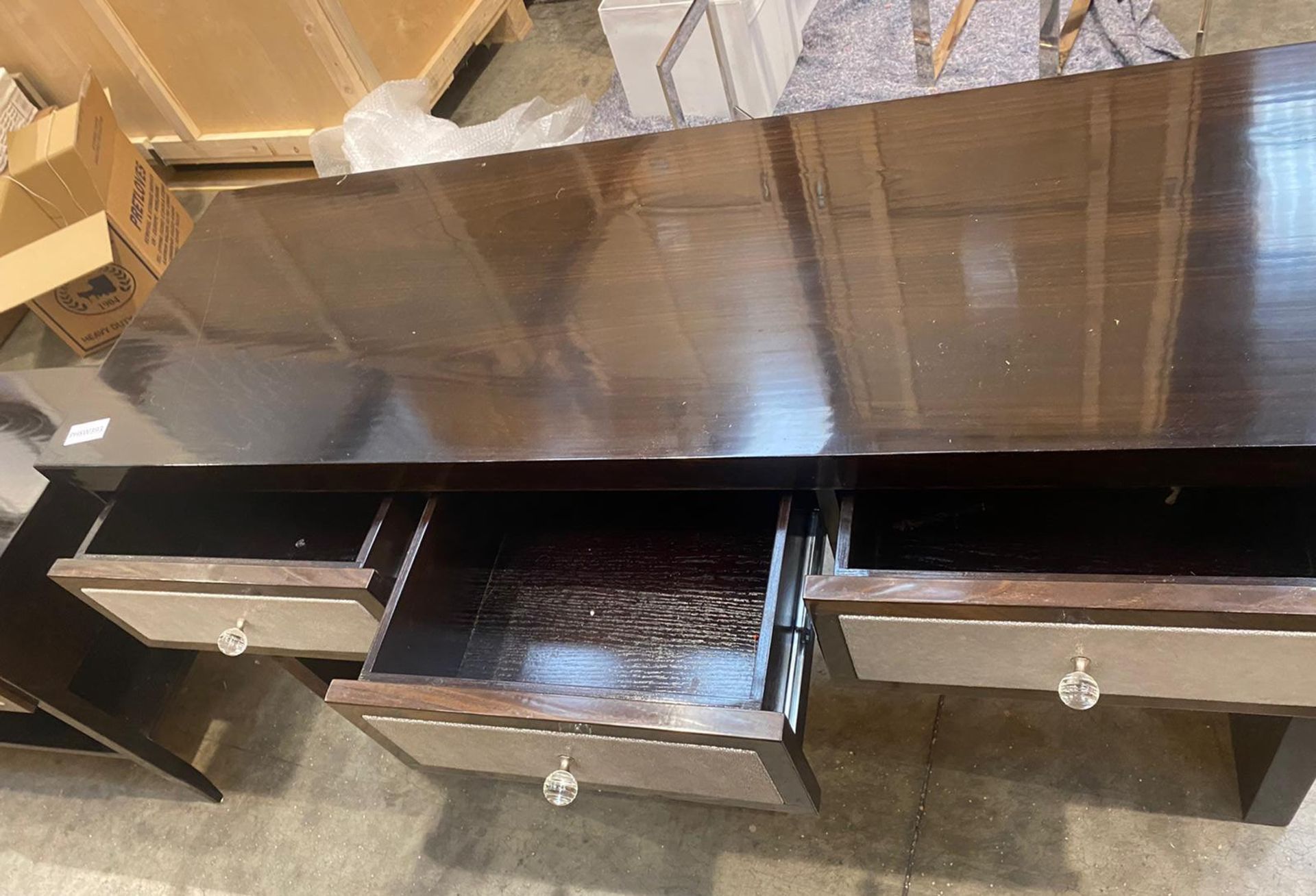 1 x Mahogany Dressing / Writing Table With a High Gloss Finish and Cream Drawer Fascia's - Image 3 of 4