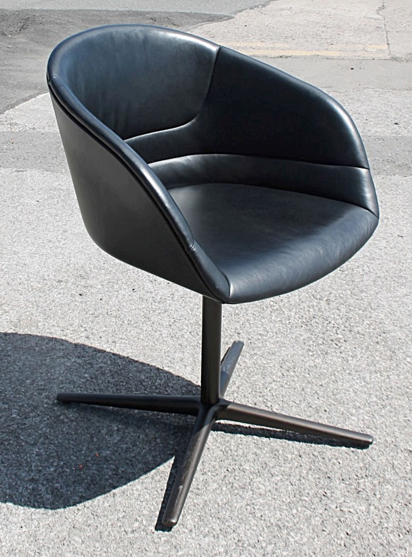 1 x WALTER KNOLL 'Kyo' Genuine Leather Upholstered Chair - Original RRP £1,979 - CL753 - Ref: - Image 2 of 6