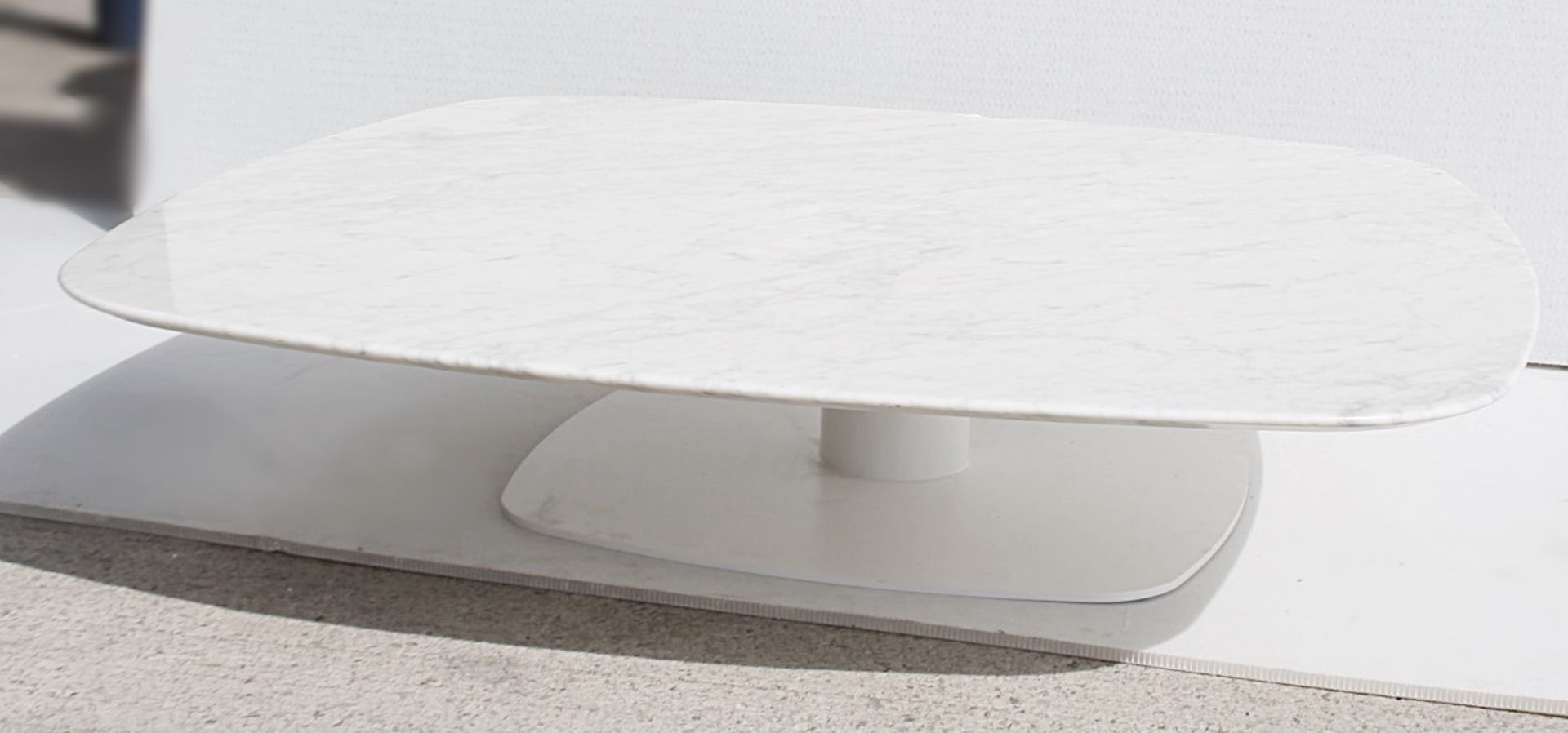 1 x LIGNE ROSET 'Alster' Designer Low Square Carrara Marble Coffee Table In White - RRP £1,768 - Image 5 of 11