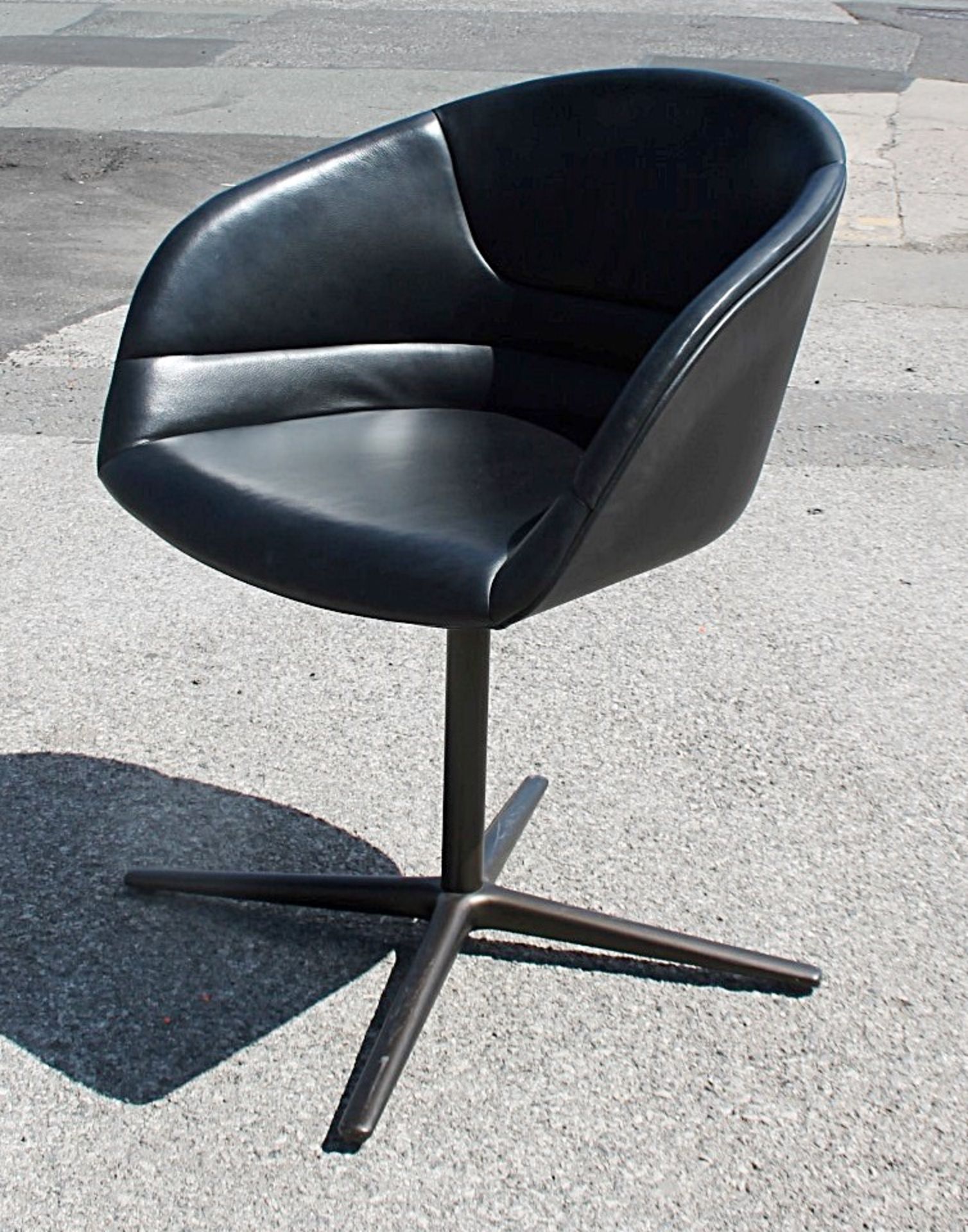 1 x WALTER KNOLL 'Kyo' Genuine Leather Upholstered Chair - Original RRP £1,979 - CL753 - Ref: - Image 4 of 6
