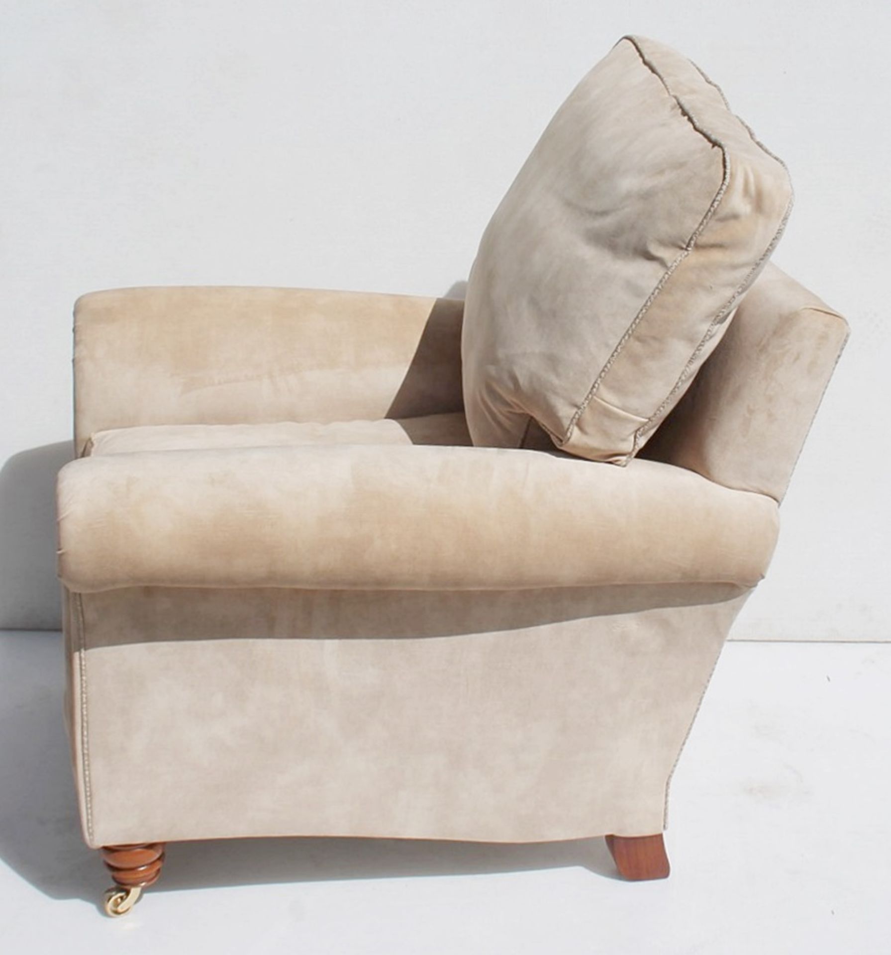 1 x DURESTA 'Belvedere' Luxury Ladies Chair Upholstered In Champagne Velvet - RRP £1,759 - Image 5 of 9