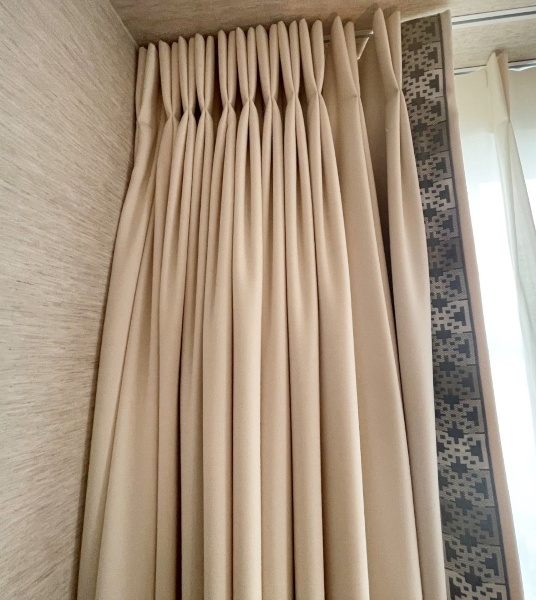 4 x Bespoke Made To Measure Premium Lined Curtains - Includes 1 x Pair & 2 x Single Blinds + Voiles - Image 5 of 13