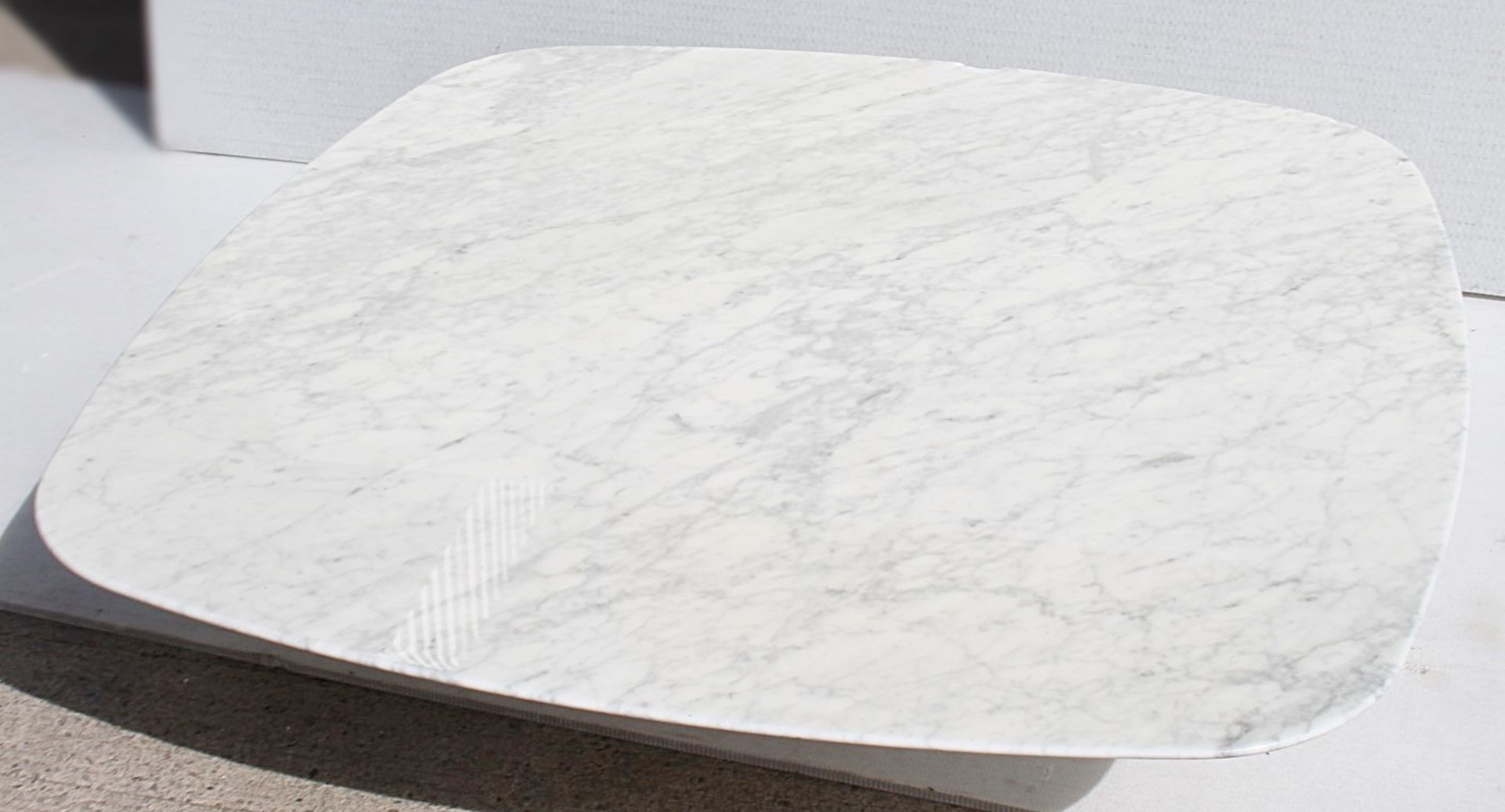 1 x LIGNE ROSET 'Alster' Designer Low Square Carrara Marble Coffee Table In White - RRP £1,768 - Image 4 of 11