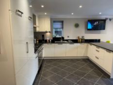 1 x Contemporary Fitted Kitchen With Granite Worktops - Includes Britannia 6-Burner Range And