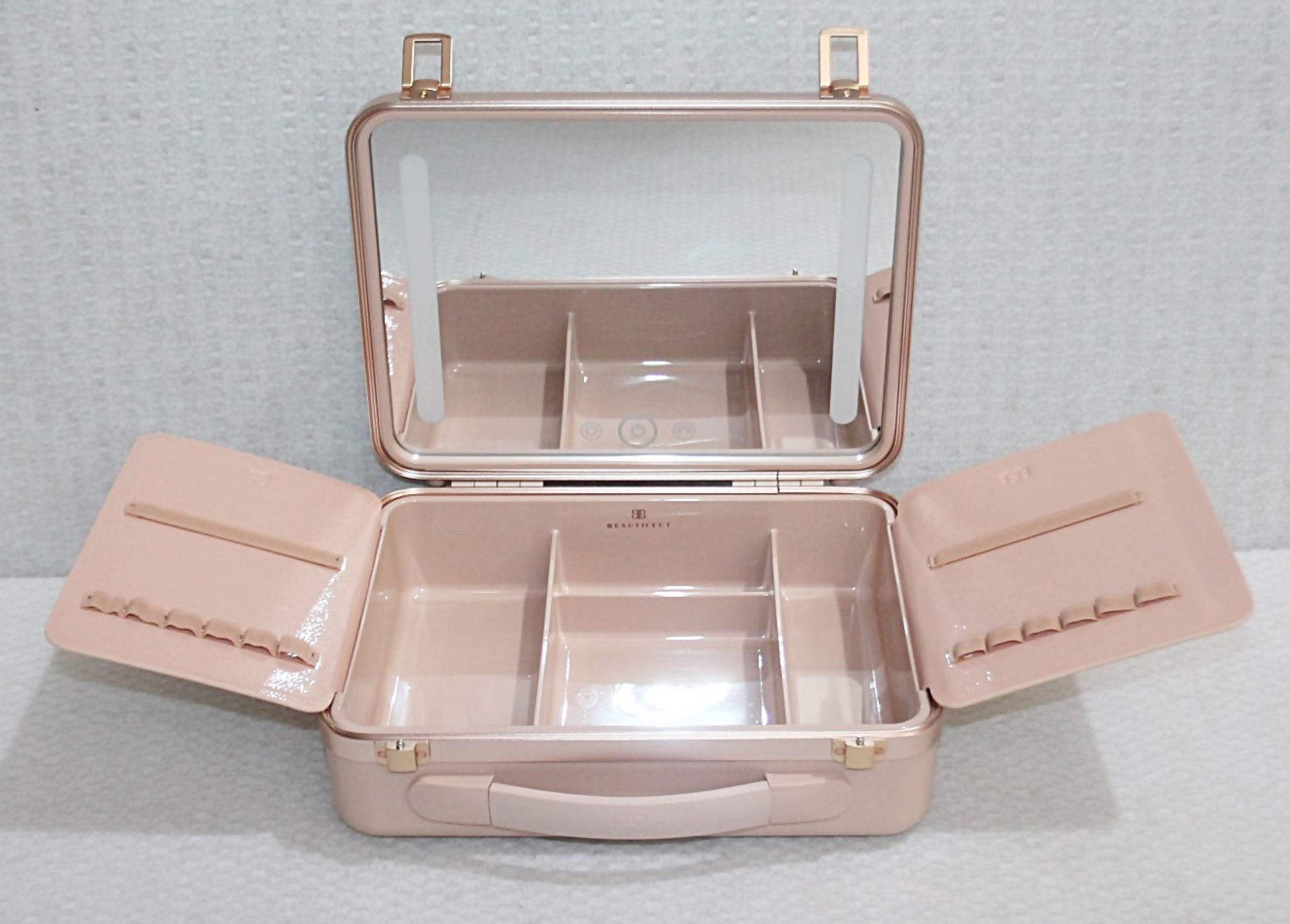 1 x BEAUTIFECT 'Beautifect Box' Make-Up Carry Case With Built-in Illuminated Mirror - RRP £279.00 - Image 3 of 11