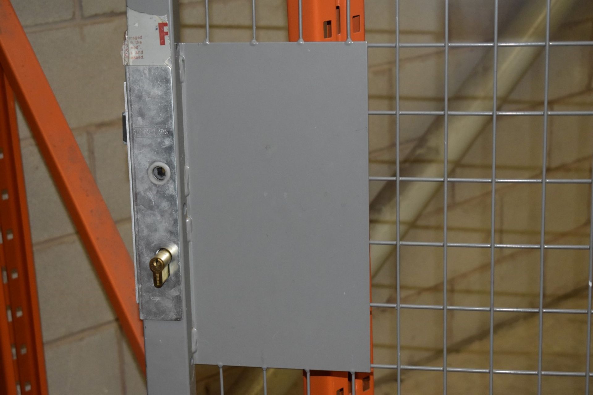 1 x Security Mesh Door Panel - Size: H215 x W95cms - Image 2 of 3