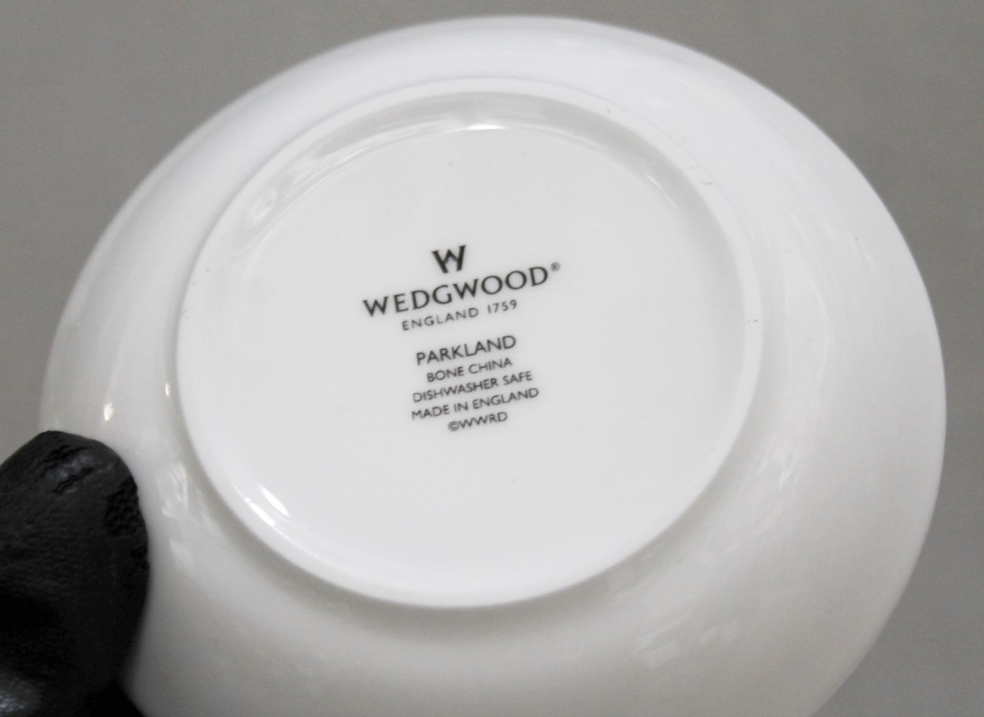 1 x WEDGWOOD 'Parklands' Fine Bone China Trinket Dish / Saucer With A Gilded Trim - Ø10.5cm - Image 3 of 4