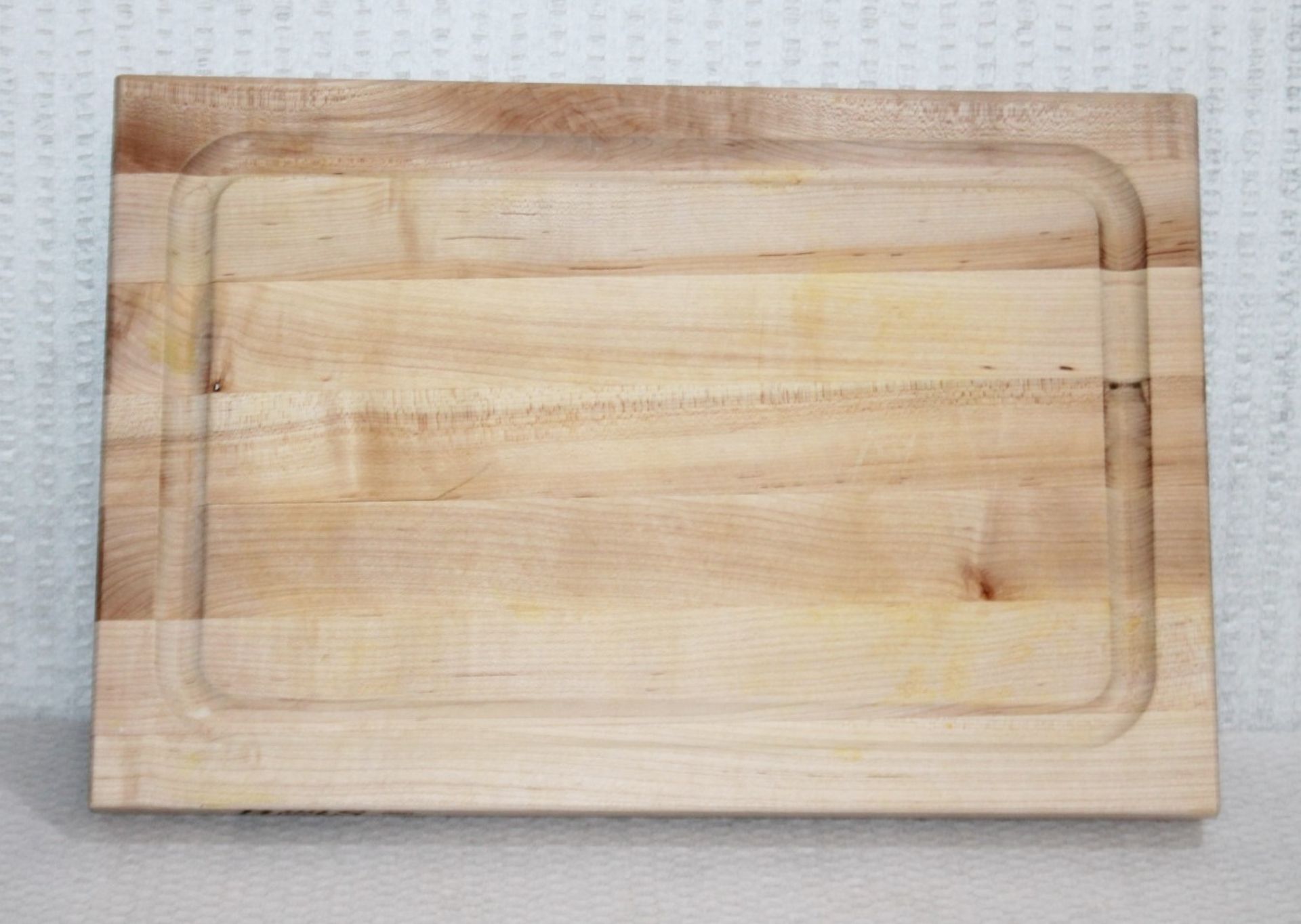 1 x JOHN BOOS 'Block' Reversible Maple Wood Chopping Board with Juice Groove - Image 5 of 6