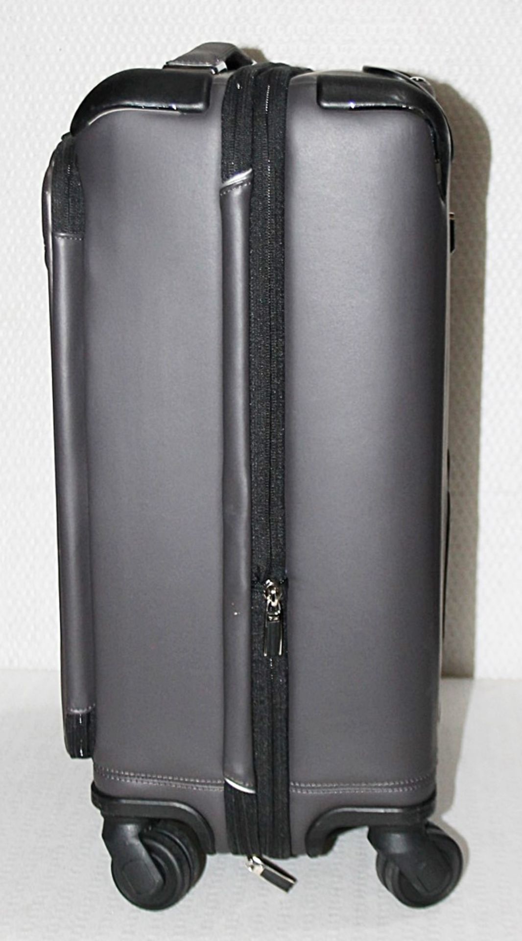 1 x TUMI Luxury Leather Travel Carry-On Case With Telescoping Handle In A Taupe / Gunmetal Grey - Image 12 of 24