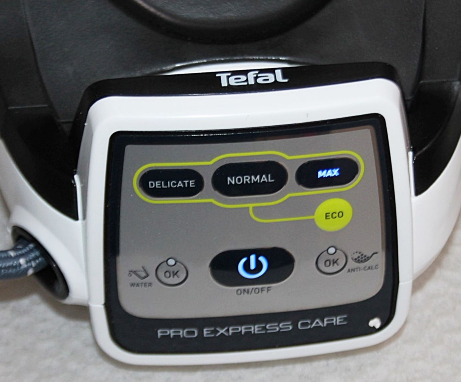 1 x TEFAL 'Pro Express Care' Anti-Scale Steam Generator Iron - Original Price £398.00 - Unused Boxed - Image 16 of 18