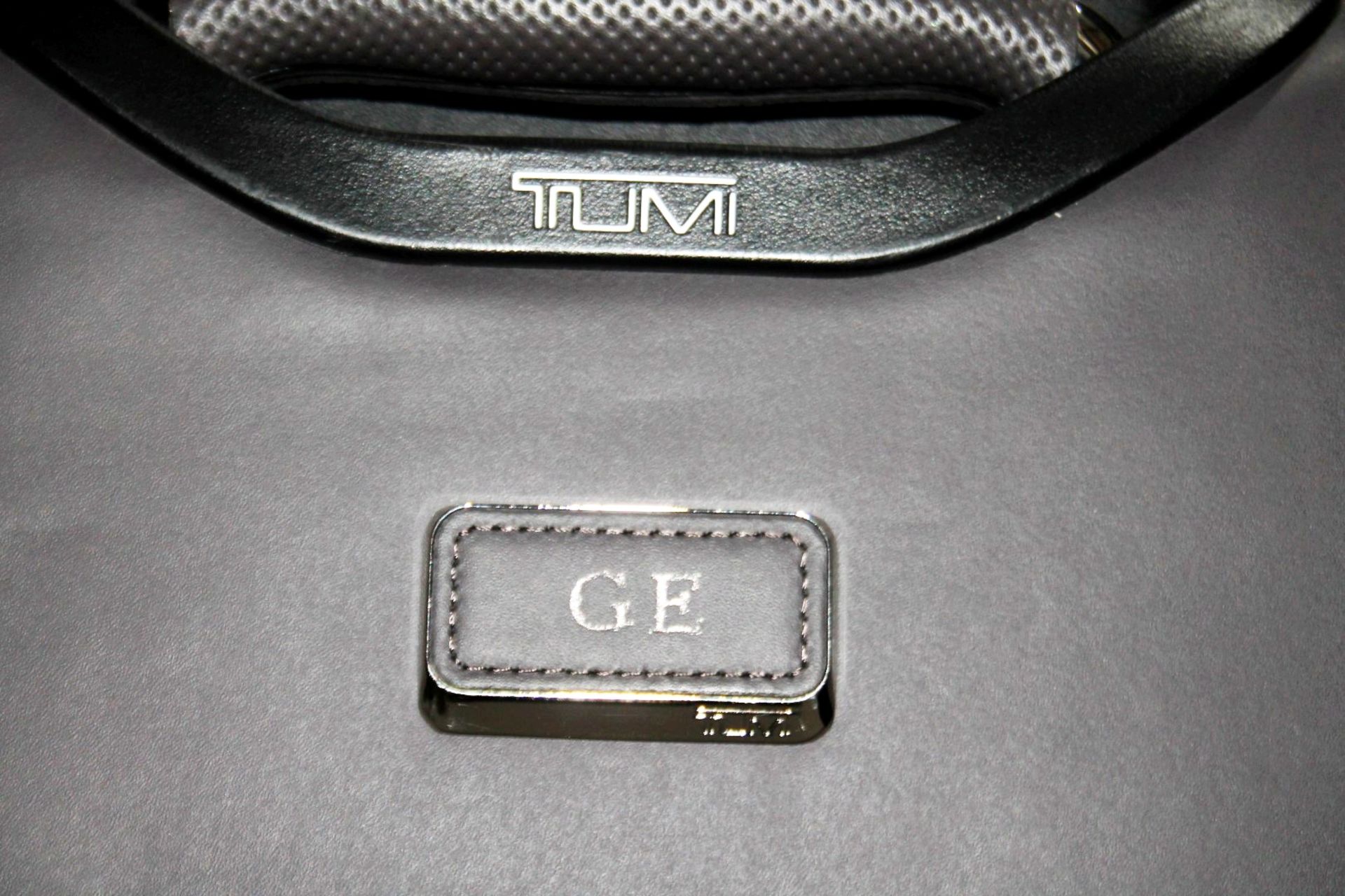 1 x TUMI Luxury Leather Travel Carry-On Case With Telescoping Handle In A Taupe / Gunmetal Grey - Image 9 of 24