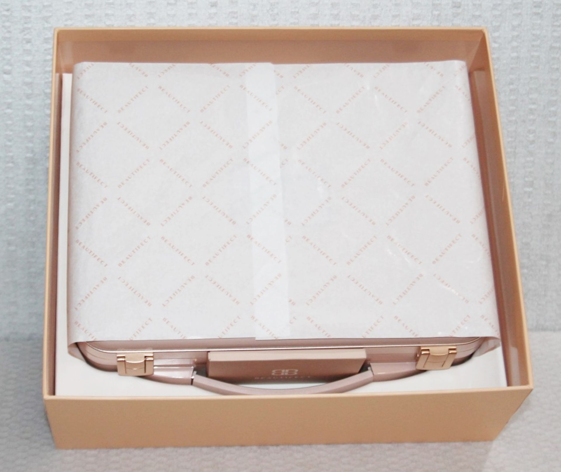 1 x BEAUTIFECT 'Beautifect Box' Make-Up Carry Case With Built-in Illuminated Mirror - RRP £279.00 - Image 5 of 11