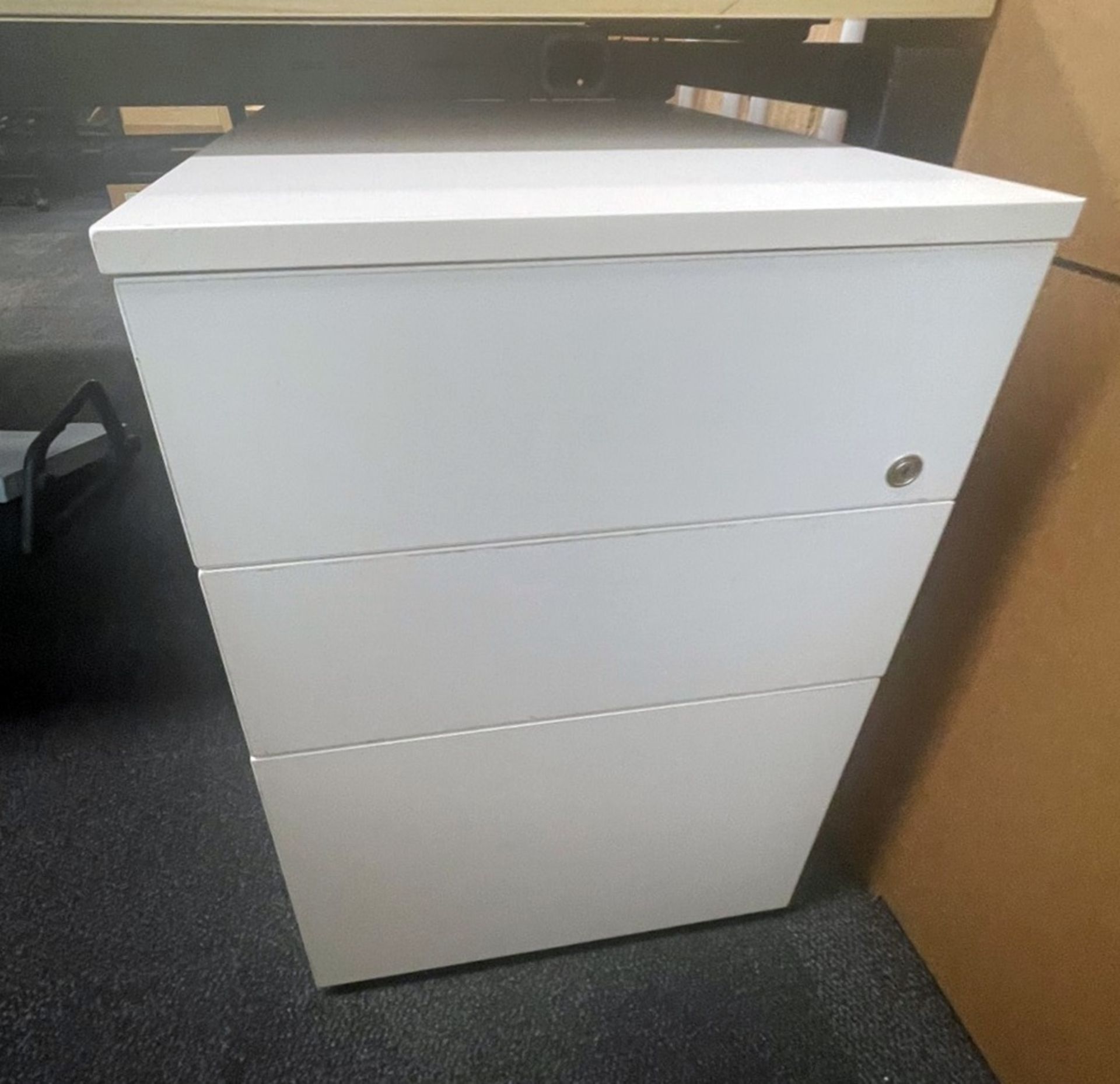 8 x Lockerble Under-Desk 3-Drawer Pedestals - To Be Removed From An Executive Office Environment - Image 5 of 6