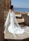 1 x Dando London 'Peru' Designer Floor-Length Wedding Dress With Cape In Ivory - UK 12 - RRP £1,998