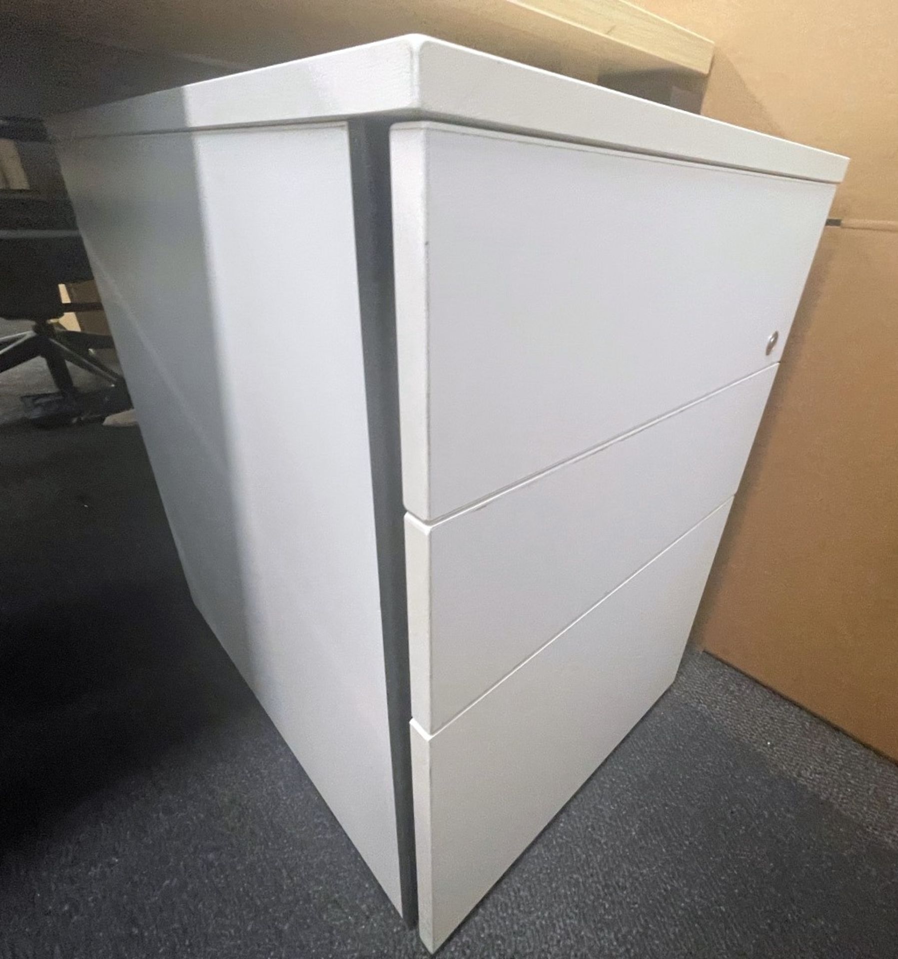 8 x Lockerble Under-Desk 3-Drawer Pedestals - To Be Removed From An Executive Office Environment - Image 4 of 6