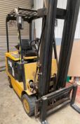 1 x Daewoo BC25S-2 Electric Counter Balance Forklift Truck - Year: 2000 - Starts, Drives & Lifts