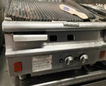 1 x Falcon Dominator 60cm Gas Chargrill Griddle - Stainless Steel Body and Cast Iron Brander Bars