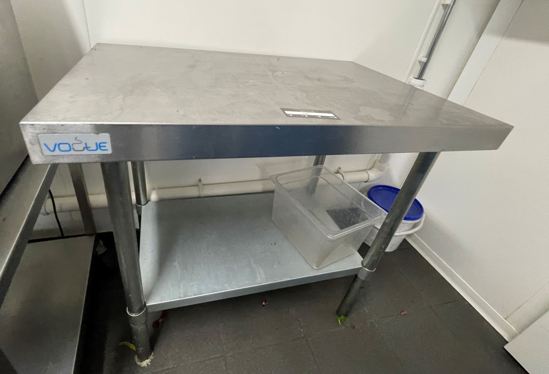 1 x Vogue Stainless Steel Prep Table - Size: 90x60 cms - Image 2 of 3