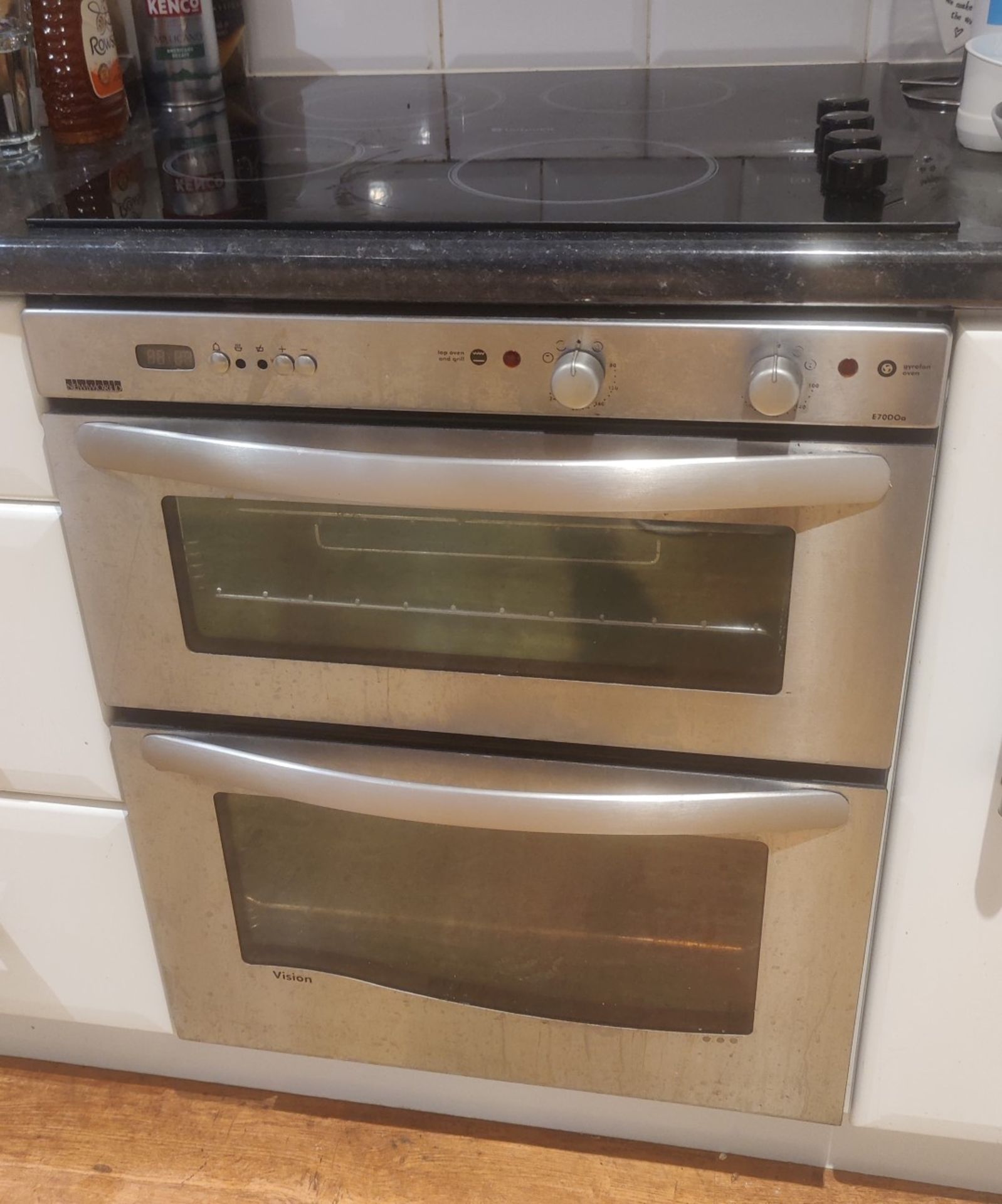 1 x White Gloss Fitted Kitchen With Worktops and Appliances - Image 4 of 22