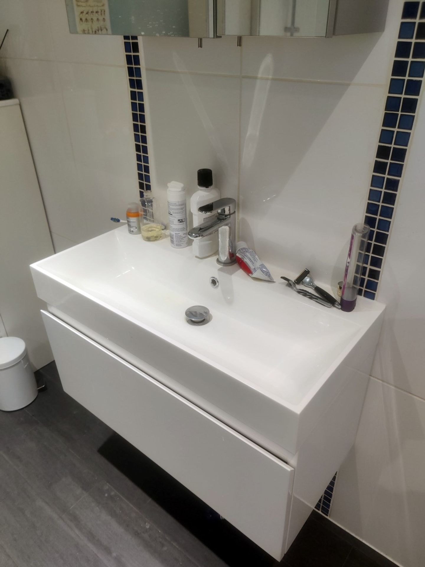 1 x Contemporary Bathroom Suite - Includes Shower, Vanity Unit, Mirror Unit, Tallboy and Radiator - Image 6 of 8