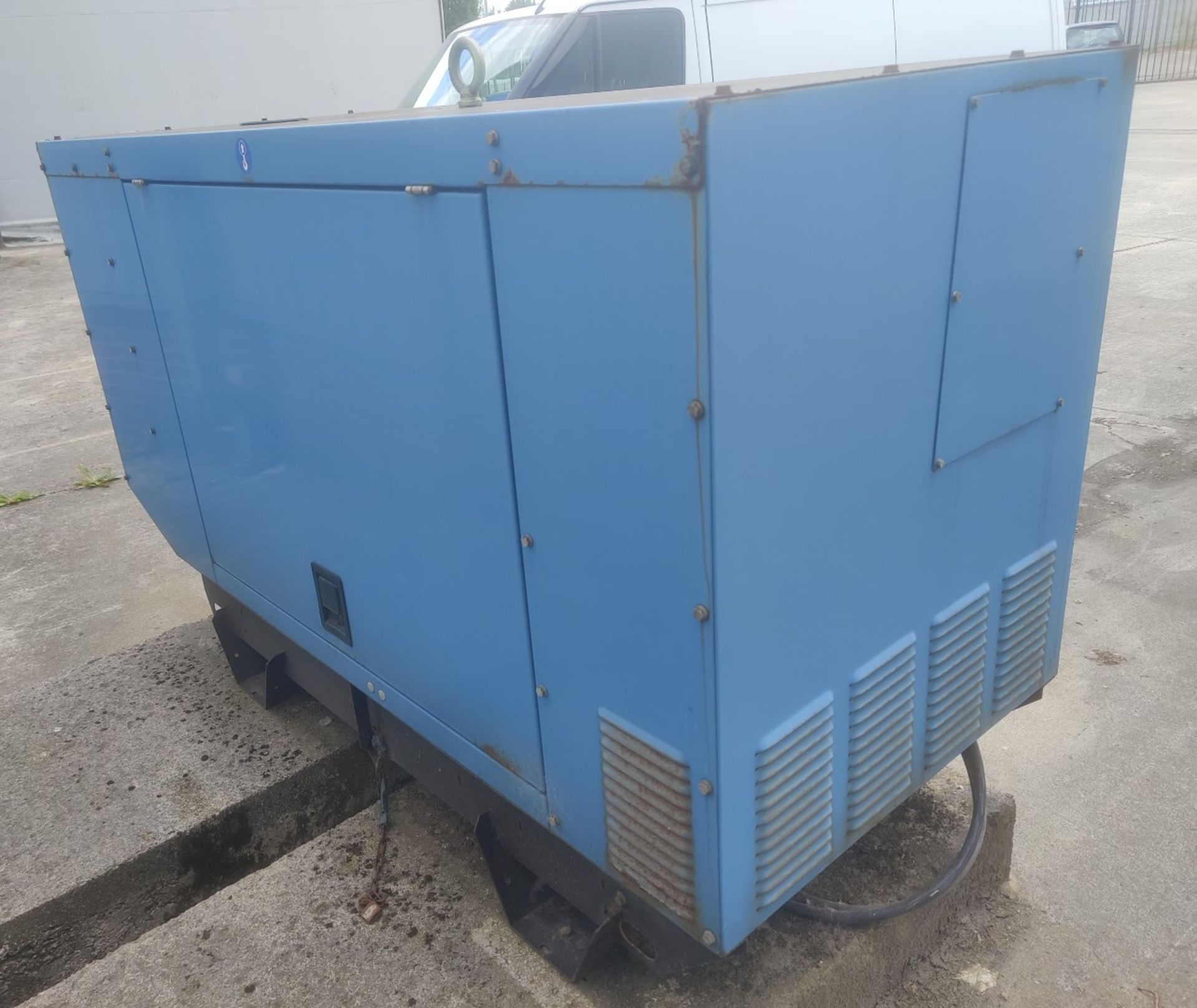 1 x Industrial kVA Diesel Generator - Size: H132 x W210 x D90 cms - Image 4 of 18