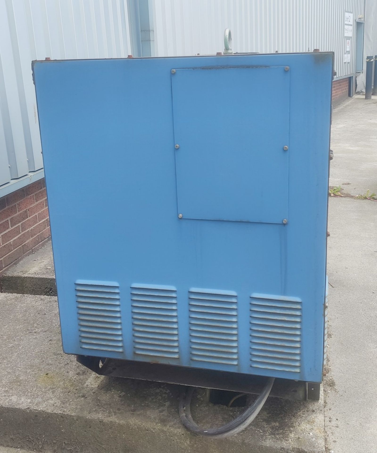 1 x Industrial kVA Diesel Generator - Size: H132 x W210 x D90 cms - Image 3 of 18