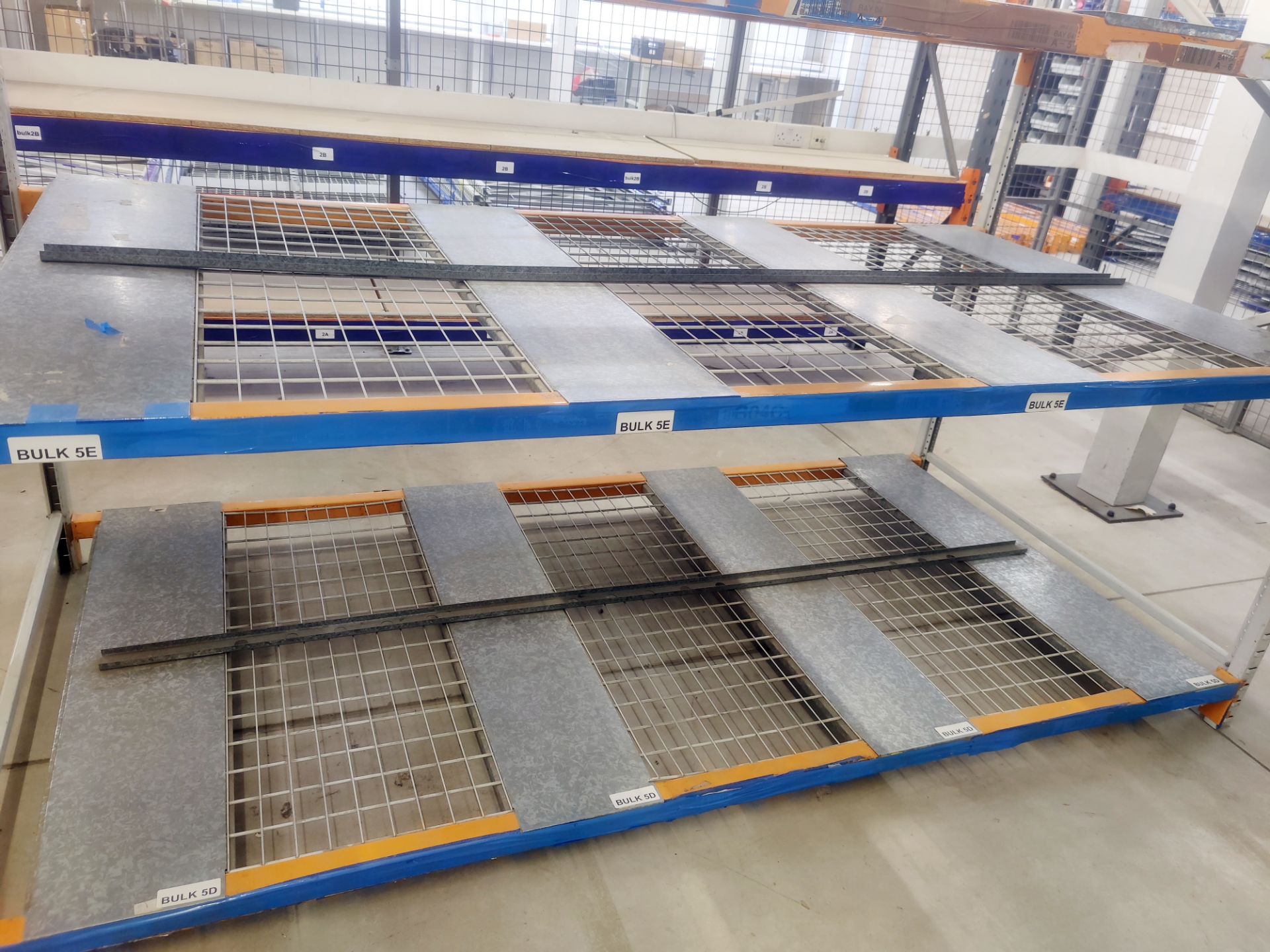 4 x Bays of Heavy Duty Warehouse Racking / Shelving With Metal Shelf Panels - Image 7 of 9