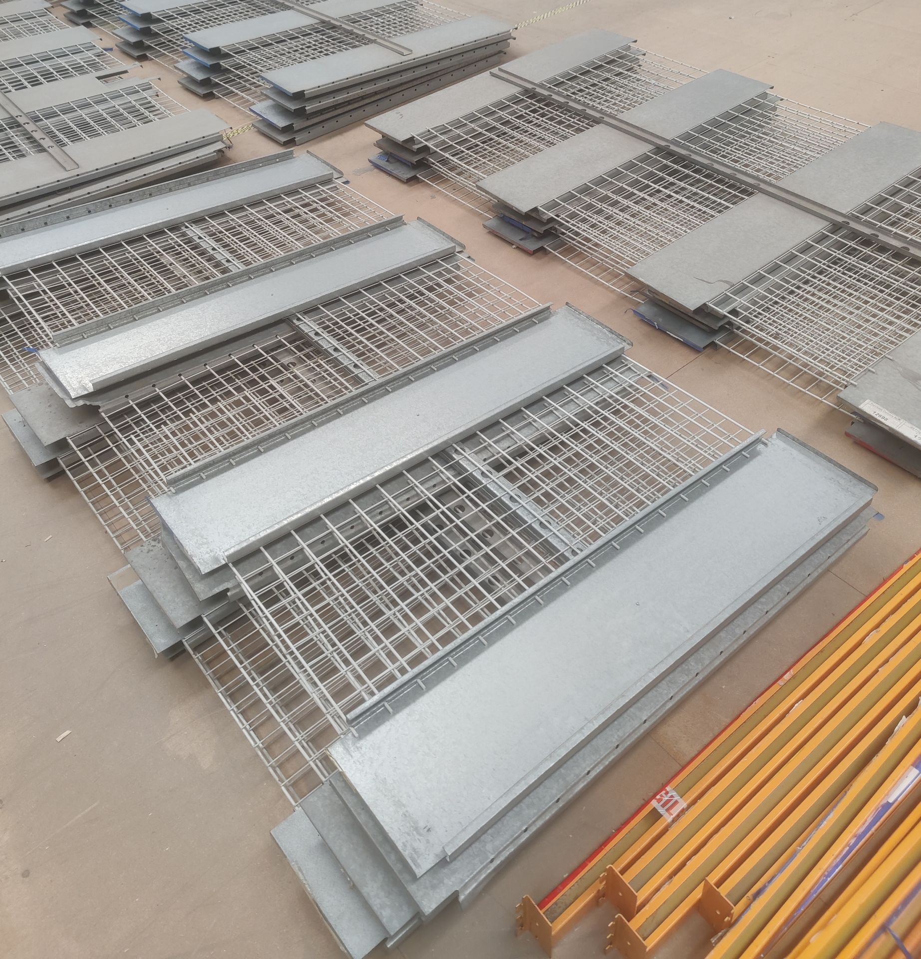5 x Bays of Heavy Duty Warehouse Racking / Shelving With Metal Shelf Panels - Image 4 of 9