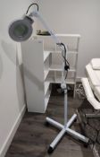1 x Beauty Salon Wheeled Magnifying LED Treatment Light - LBC114 - CL763- Location: Sale M33