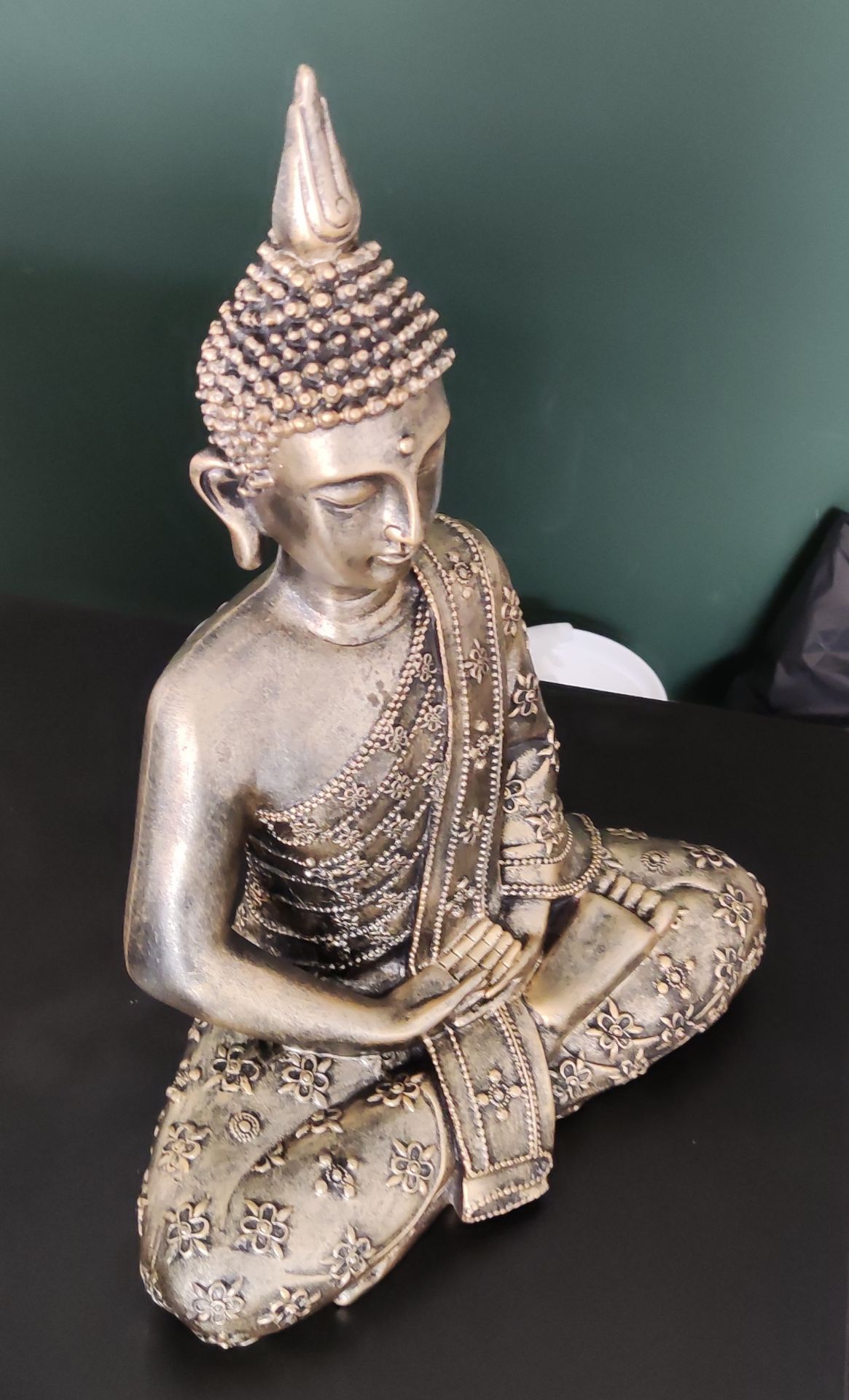 1 x Buddha Statue - LBC126 - CL763- Location: Sale M33Dimensions: 40cm (h)This item - Image 2 of 3
