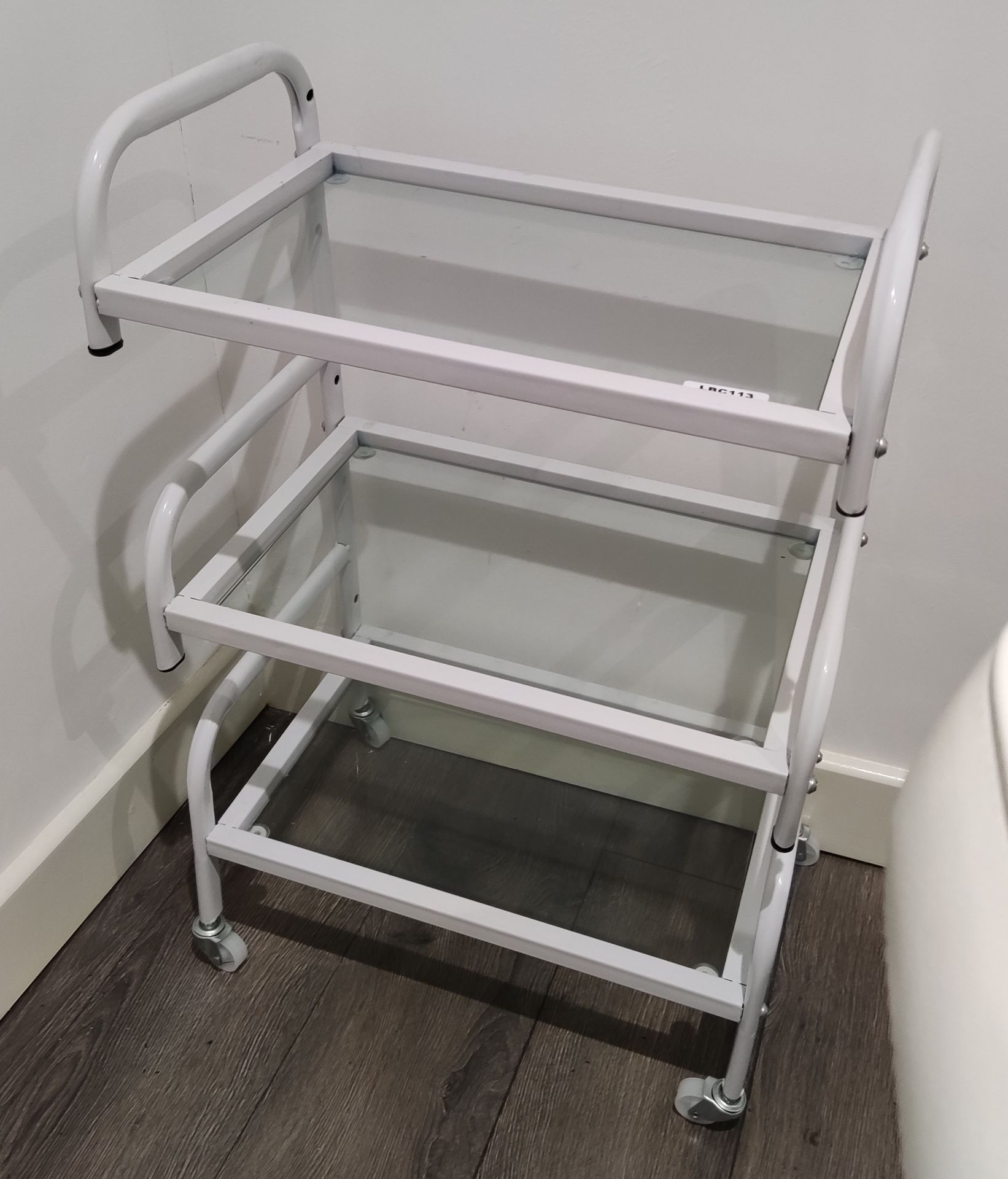 1 x 3-Tier Wheeled Beauty Salon Trolley With Glass Shelves - LBC113 - CL763- Location: Sale M33< - Image 2 of 2