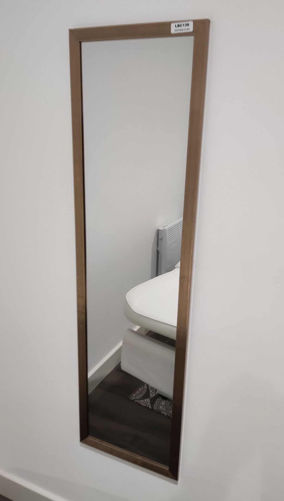 1 x Wall Mounted Dressing Mirror - LBC136 - CL763- Location: Sale M33Dimensions: 35 x 125 cm