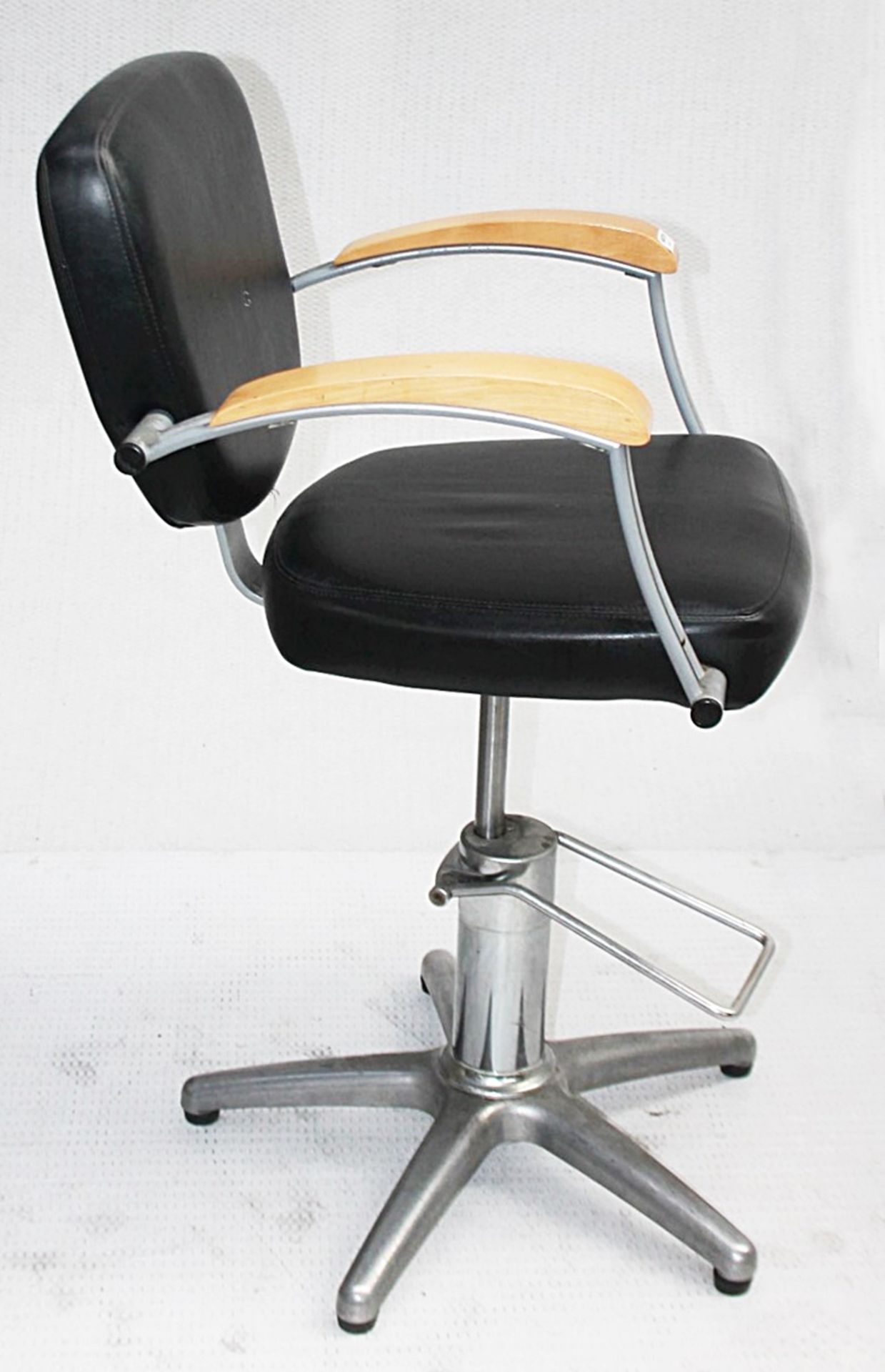 1 x Adjustable Black Hydraulic Barber Hairdressing Chair - Recently Removed From A Boutique Hair - Image 11 of 11