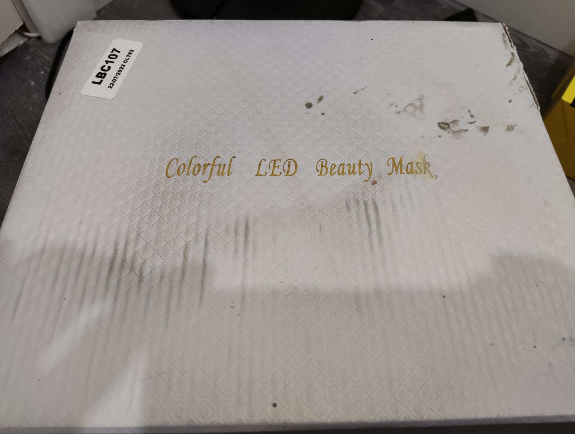 1 x LED Light Beauty Therapy Mask - Boxed - LBC107 - CL763- Location: Sale M33This item is f - Image 3 of 4