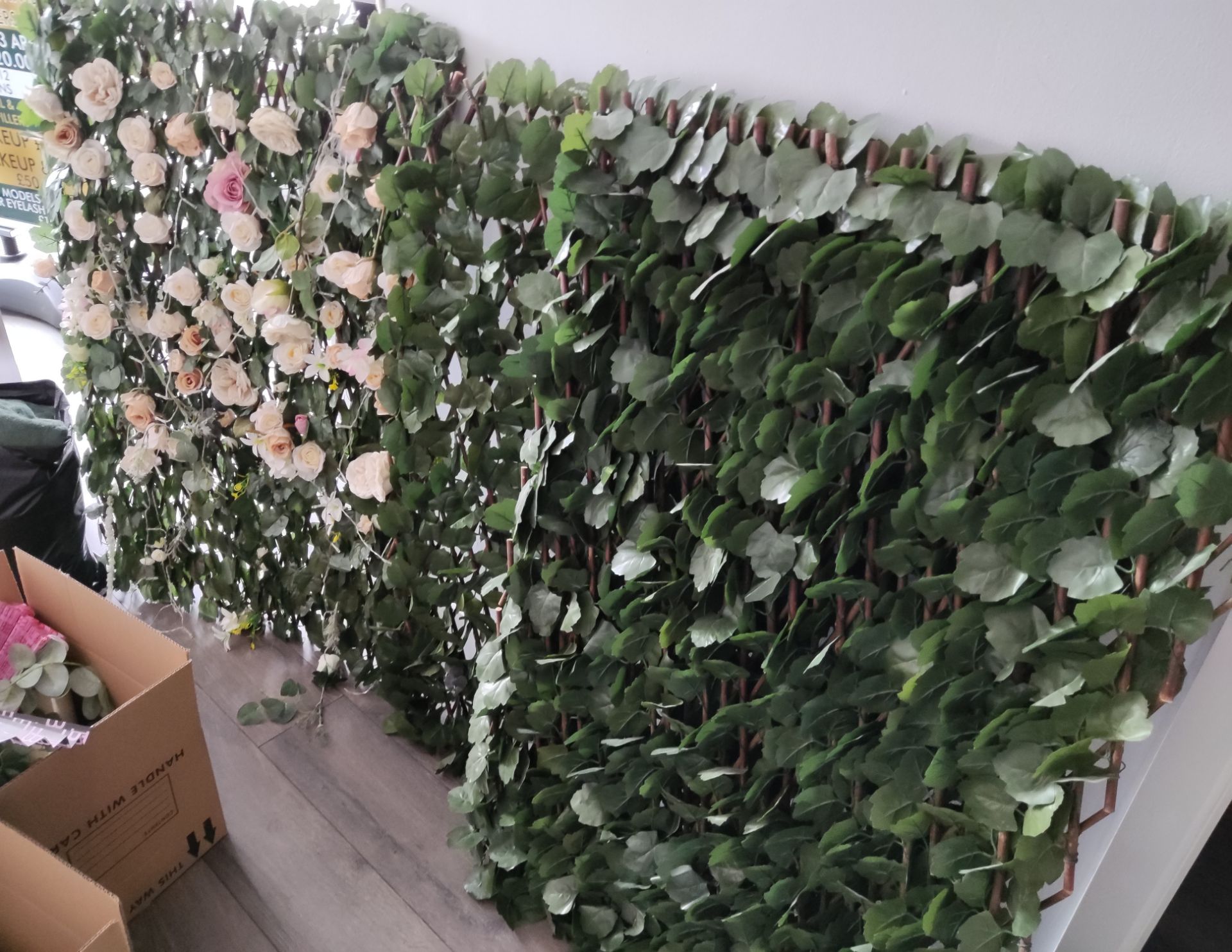 3 x Expandable Trellis With Artificial Foliage And Flowers - LBCTBC - CL763- Location: Sale M33<