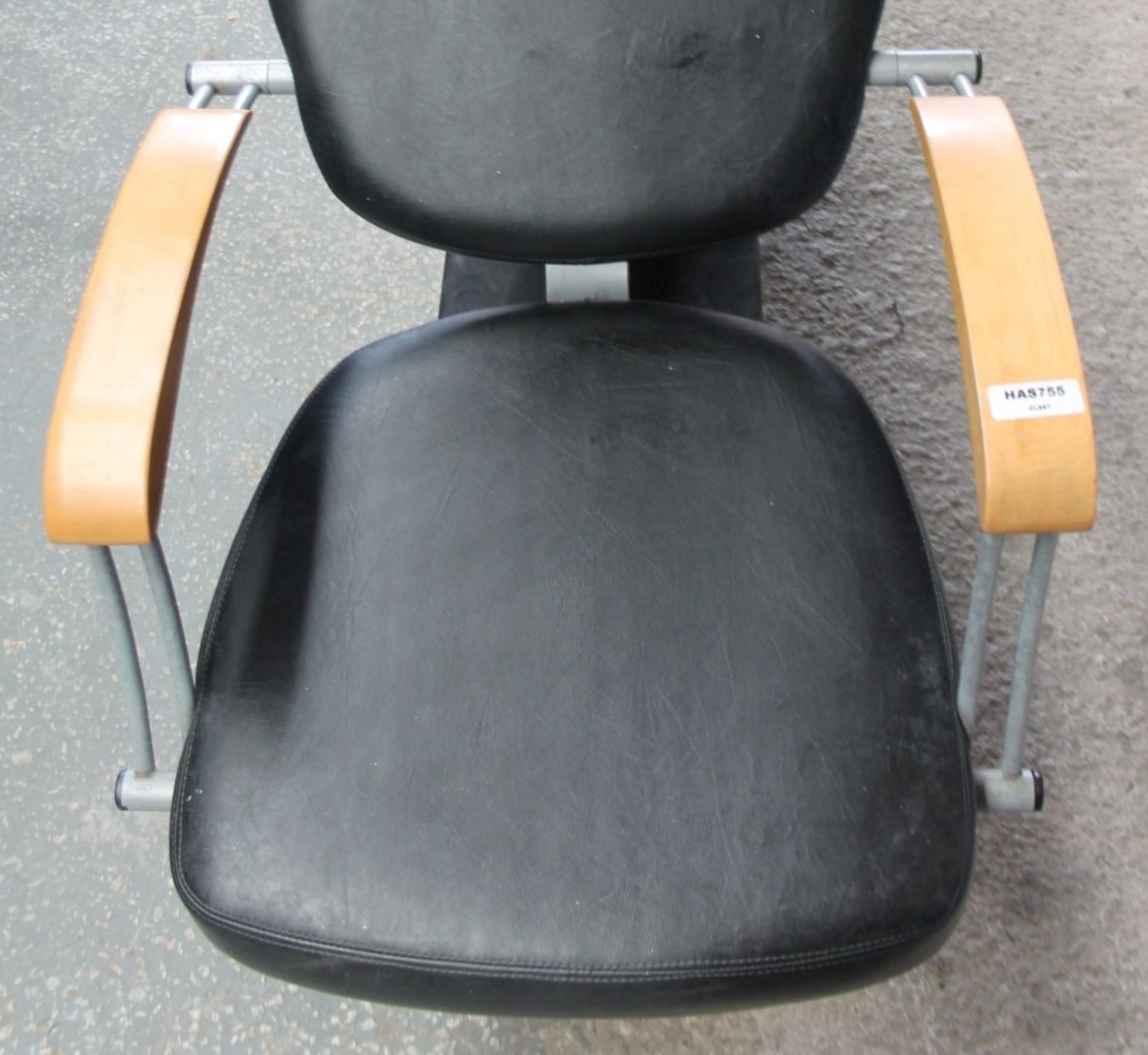 1 x Hair Washing Backwash Shampoo Basin Chair - Recently Removed From A Boutique Hair Salon - Ref: - Image 5 of 10