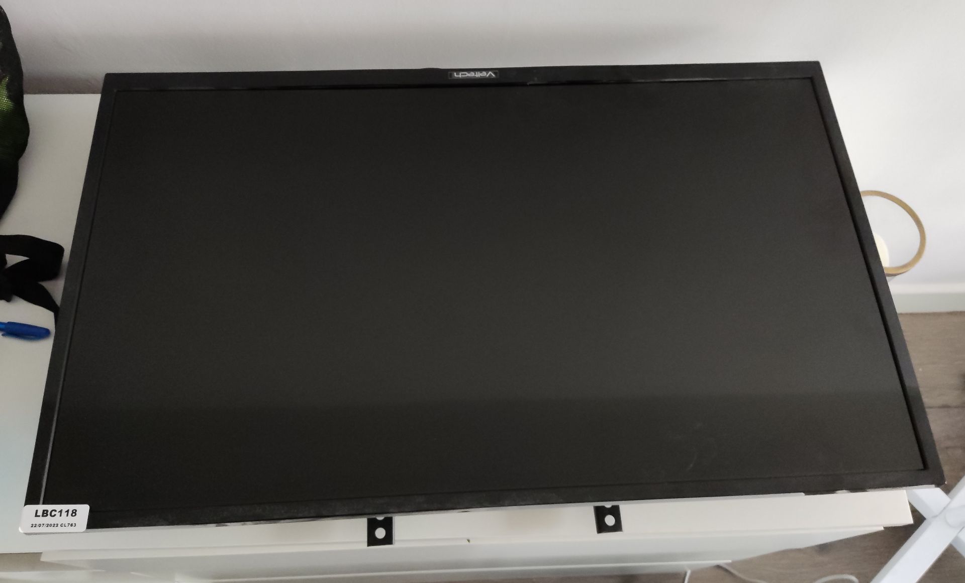 1 x Veltech 32" Smart 720p HD Ready Television - Model: VEL32SM01UK - LBC118 - CL763- Location: Sale - Image 6 of 6