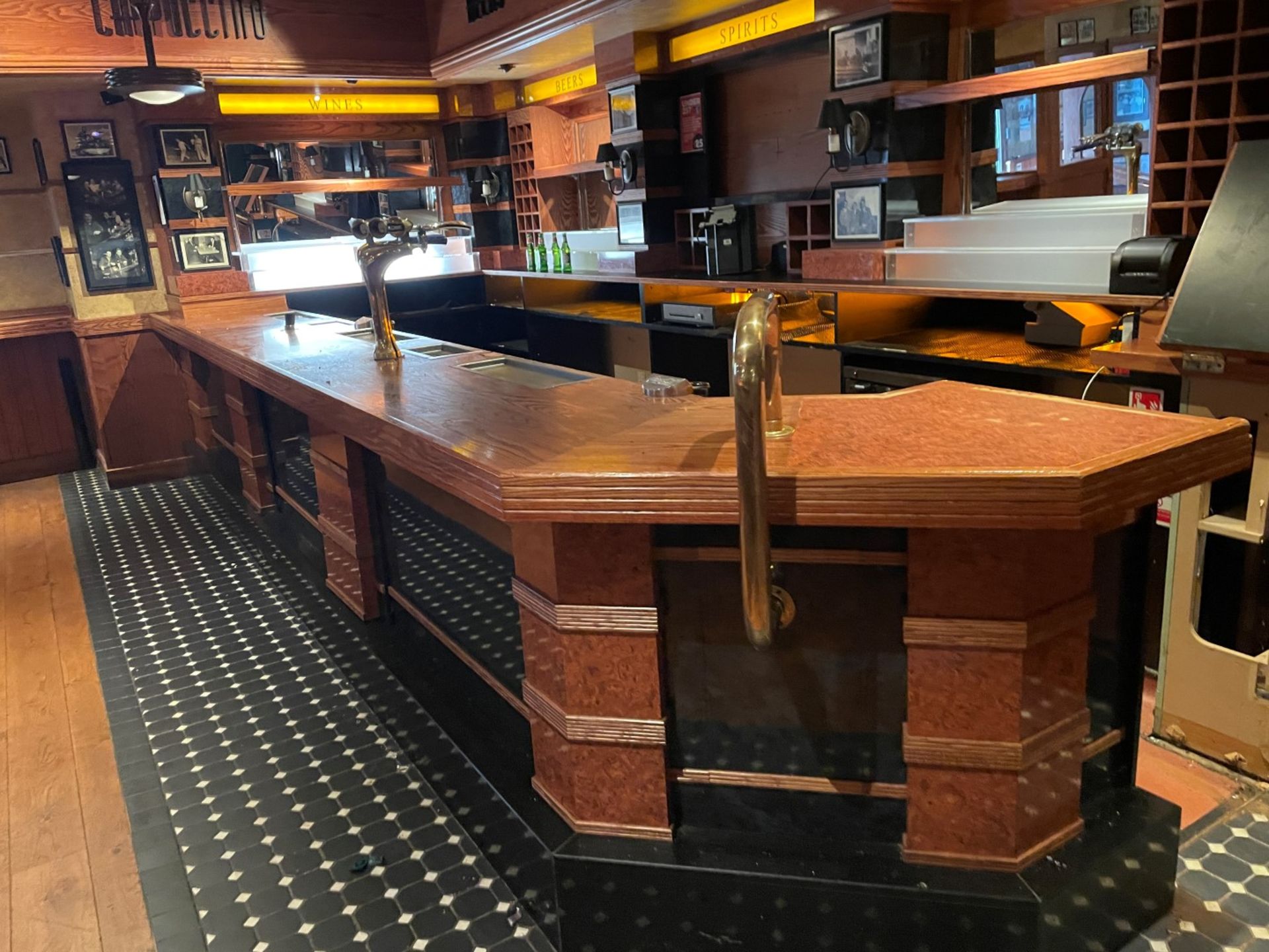 1 x Bar Suitable For Restaurant, Pub or Club etc - Image 2 of 14