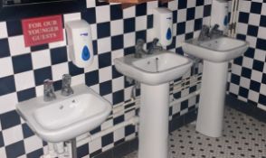 Assorted Collection of Sink Basins and Toilets - Includes 7 x Sinks and 6 x Toilets - CL768