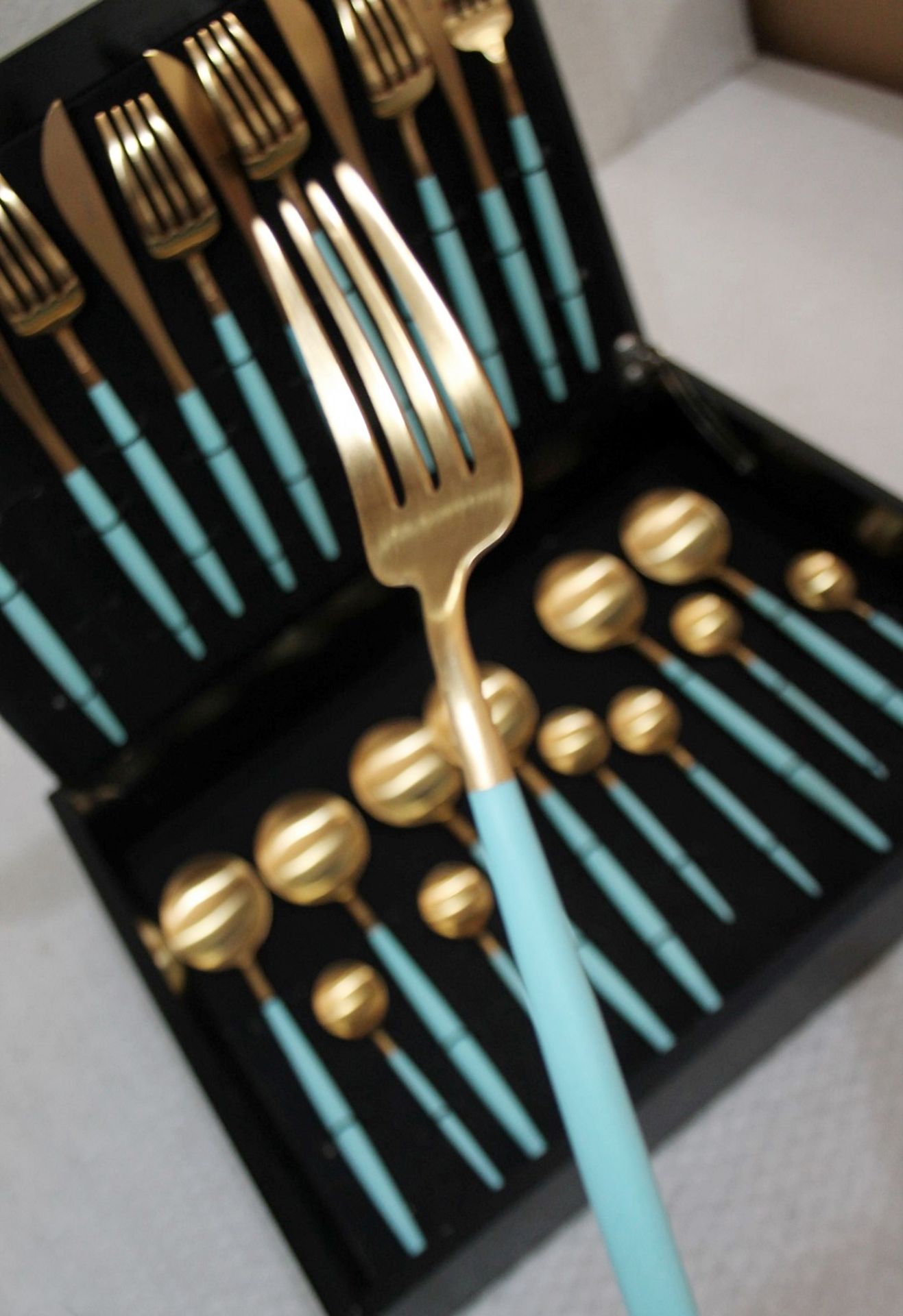 1 x CUTIPOL 'Goa' Luxury 24-Piece Cutlery Set - Original Price £430.00 - Unused Boxed Stock - Ref: - Image 7 of 11