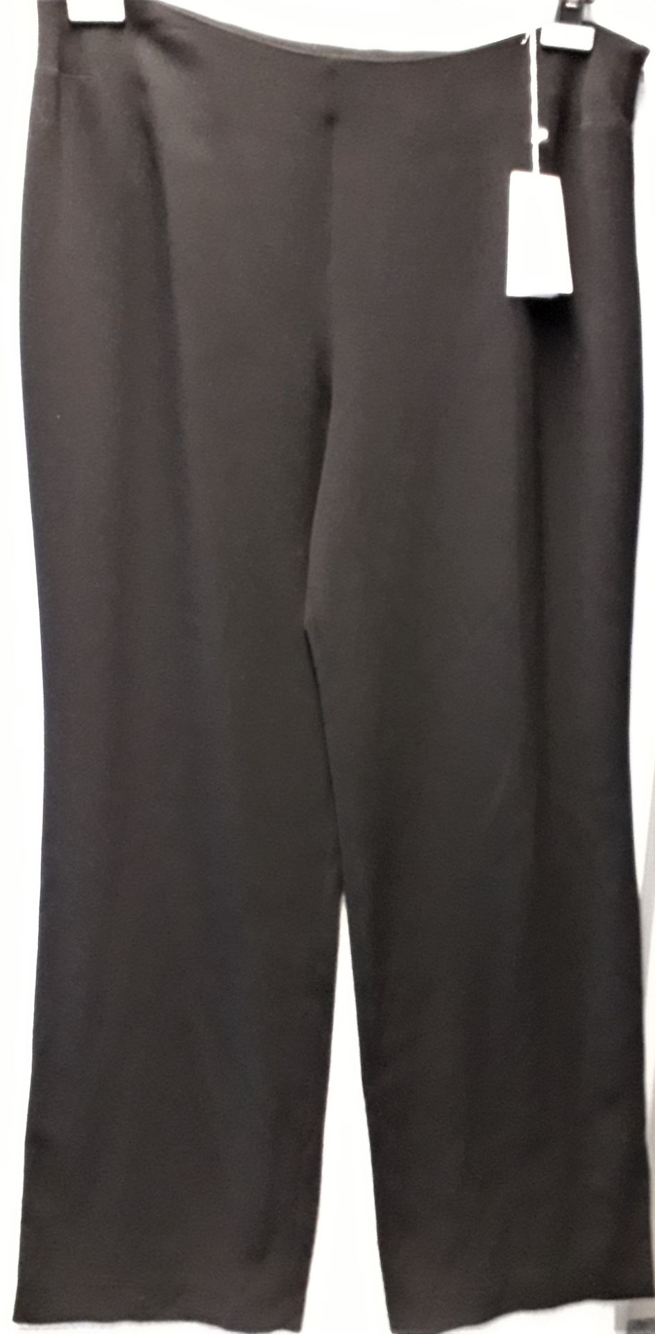 1 x Natan Plus Black Trousers - Size: 48 - Material: 99% Virgin Wool, 1% Nylon - From a High End