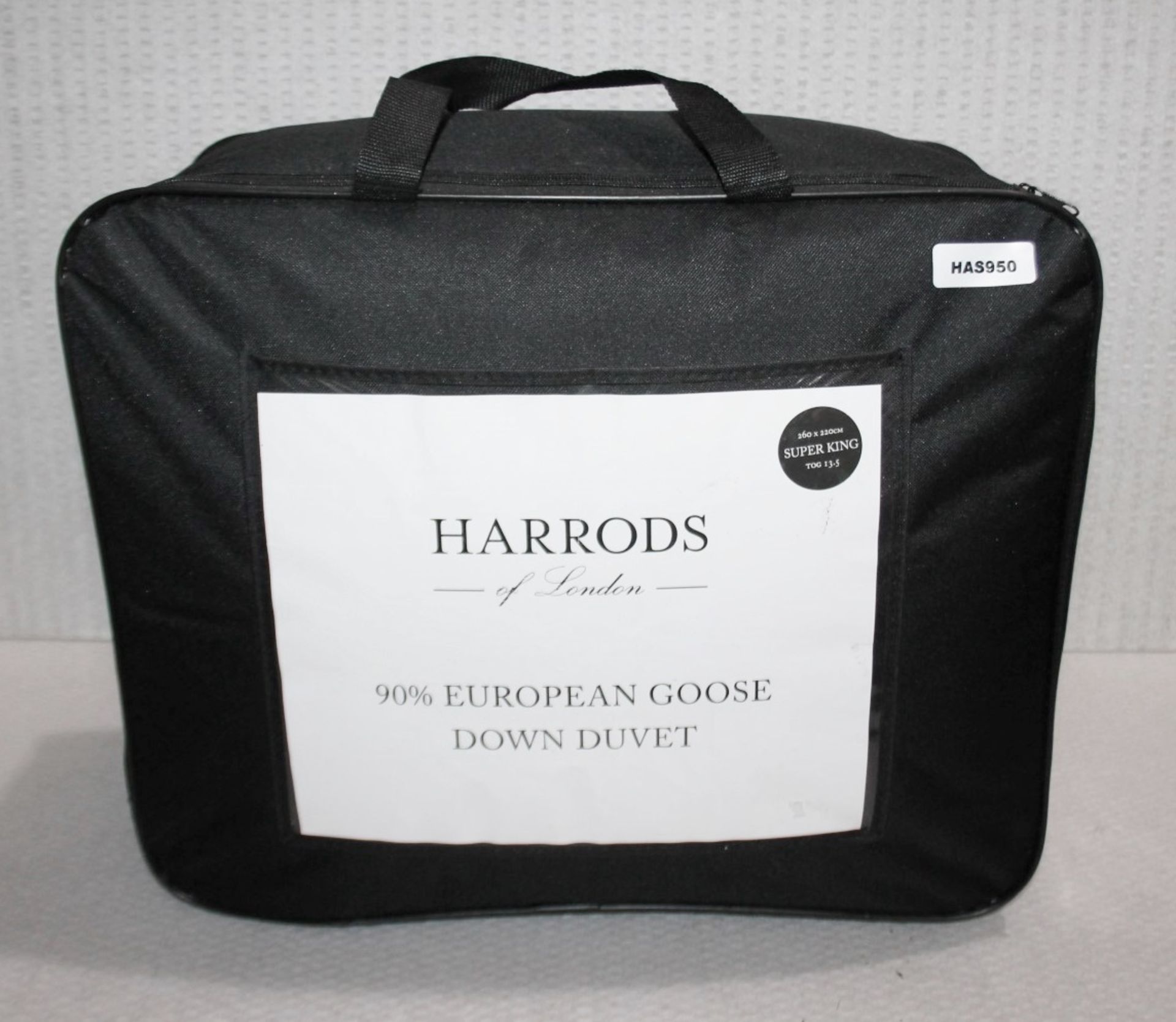 1 x HARRODS OF LONDON Superking 90% European Goose Down Duvet (13.5 Tog) - Original Price £1025.00 - Image 2 of 6